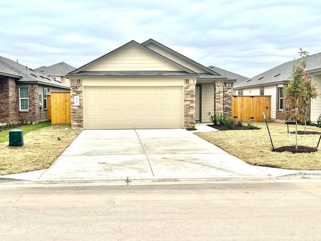 420 Perfect World Loop, Jarrell, TX 76537
