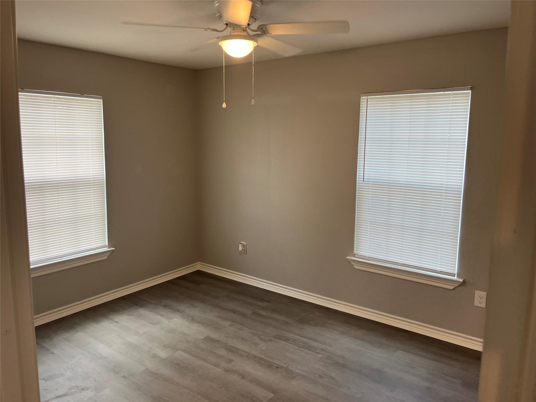 304 S Walnut St # A, B, & C, Lampasas, TX 76550
