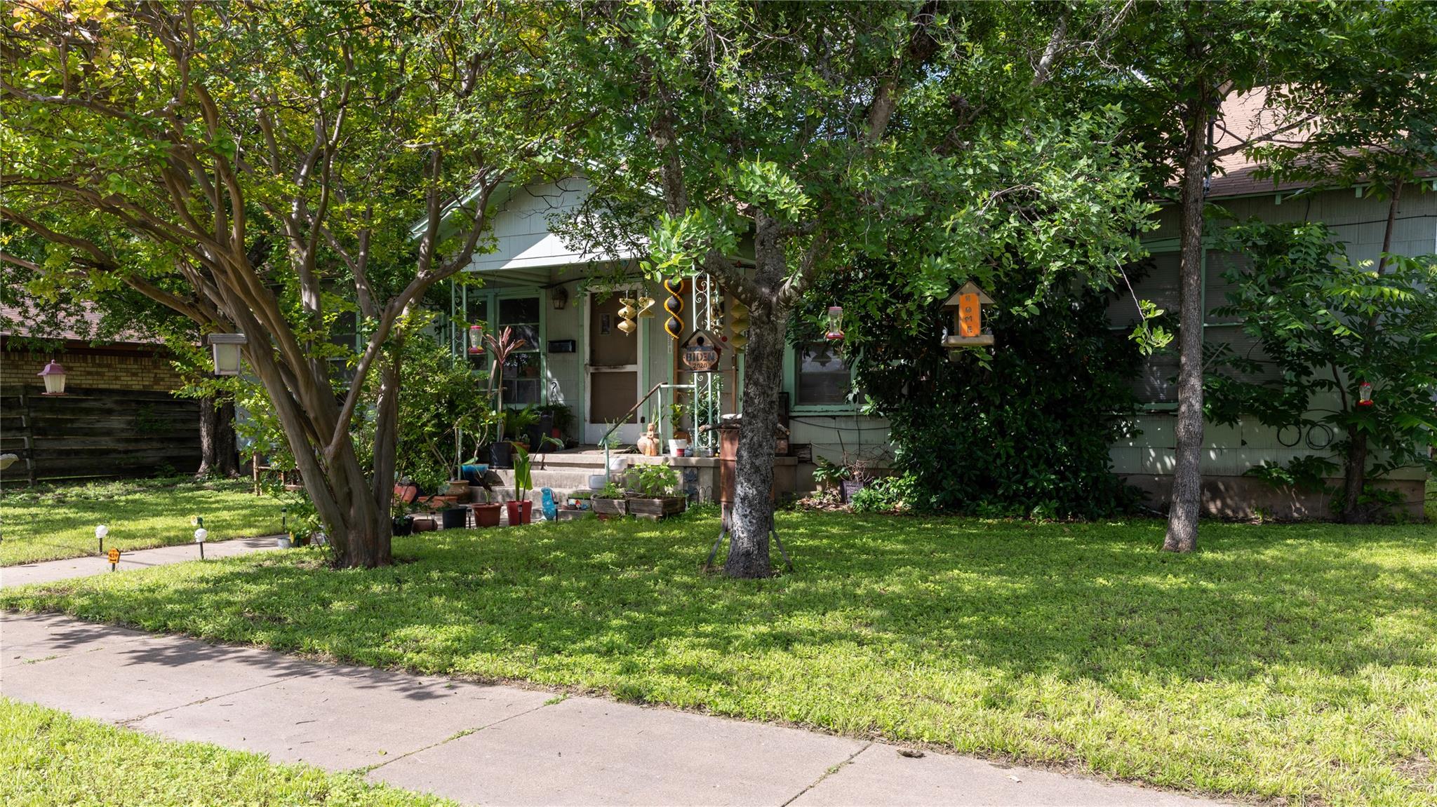 304 S Walnut St # A, B, & C, Lampasas, TX 76550