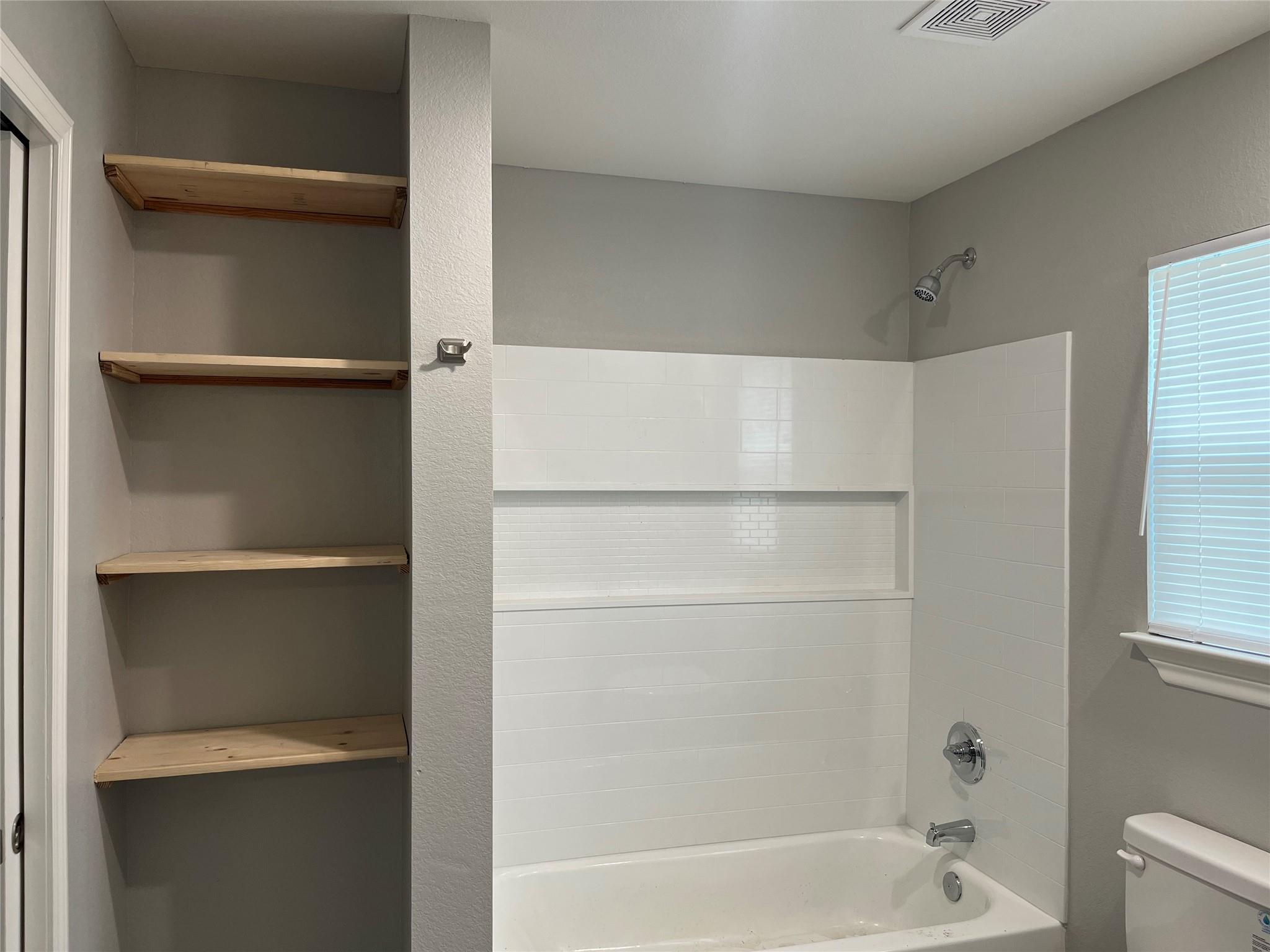 304 S Walnut St # A, B, & C, Lampasas, TX 76550
