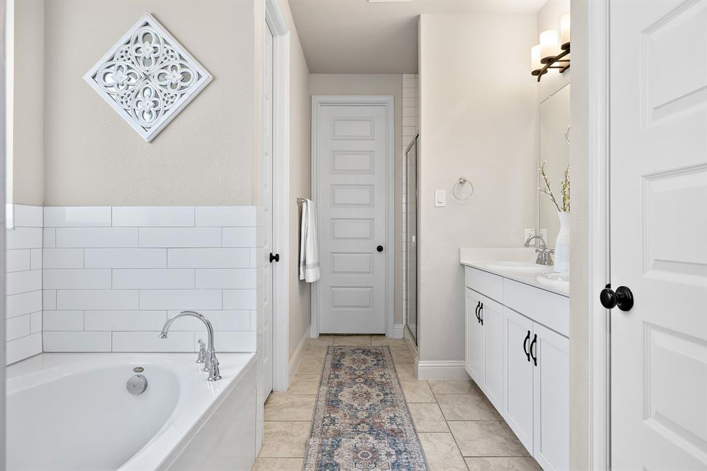 108 Ravello St, Liberty Hill, TX 78642