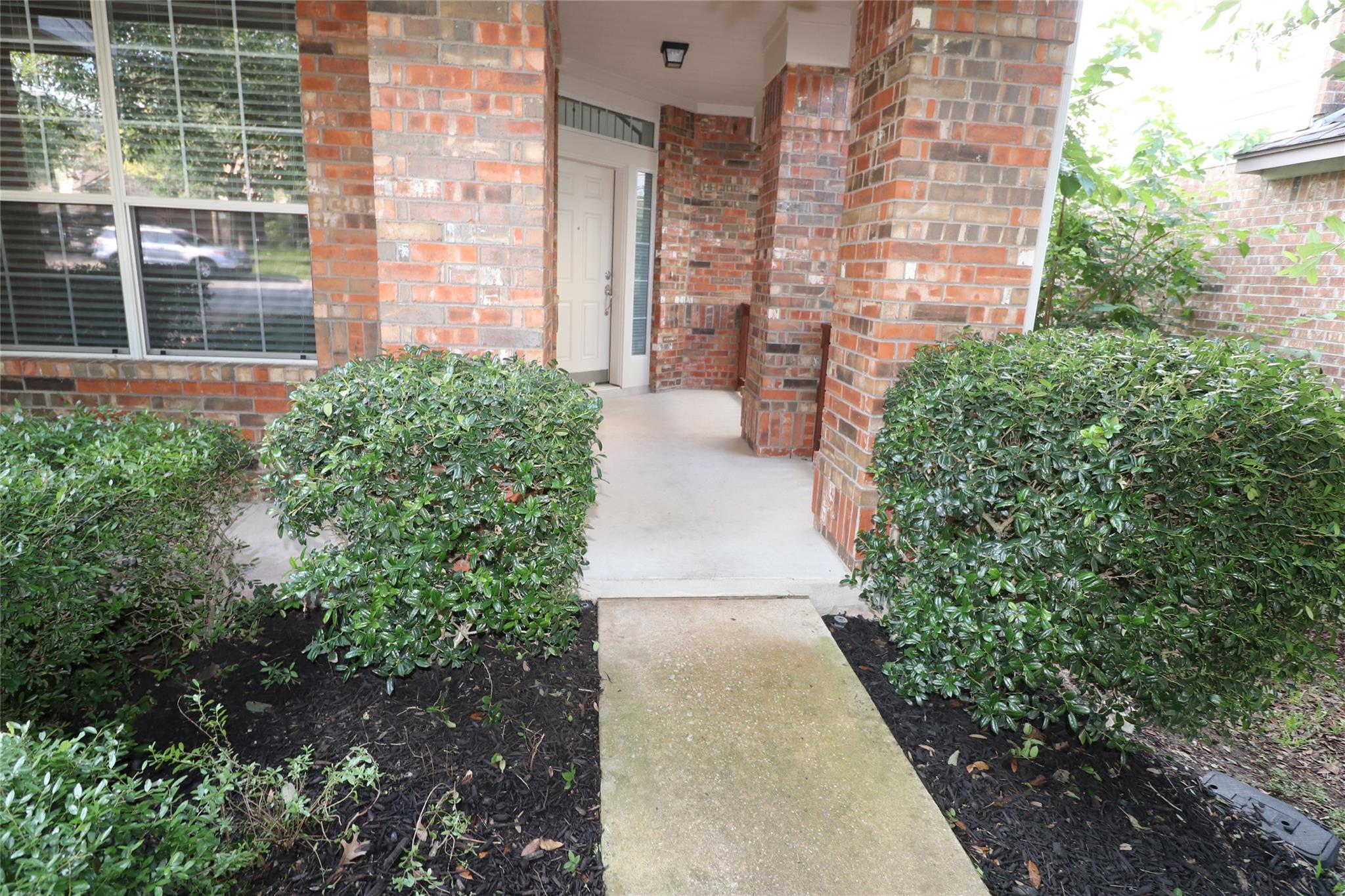 806 Zappa Dr, Cedar Park, TX 78613