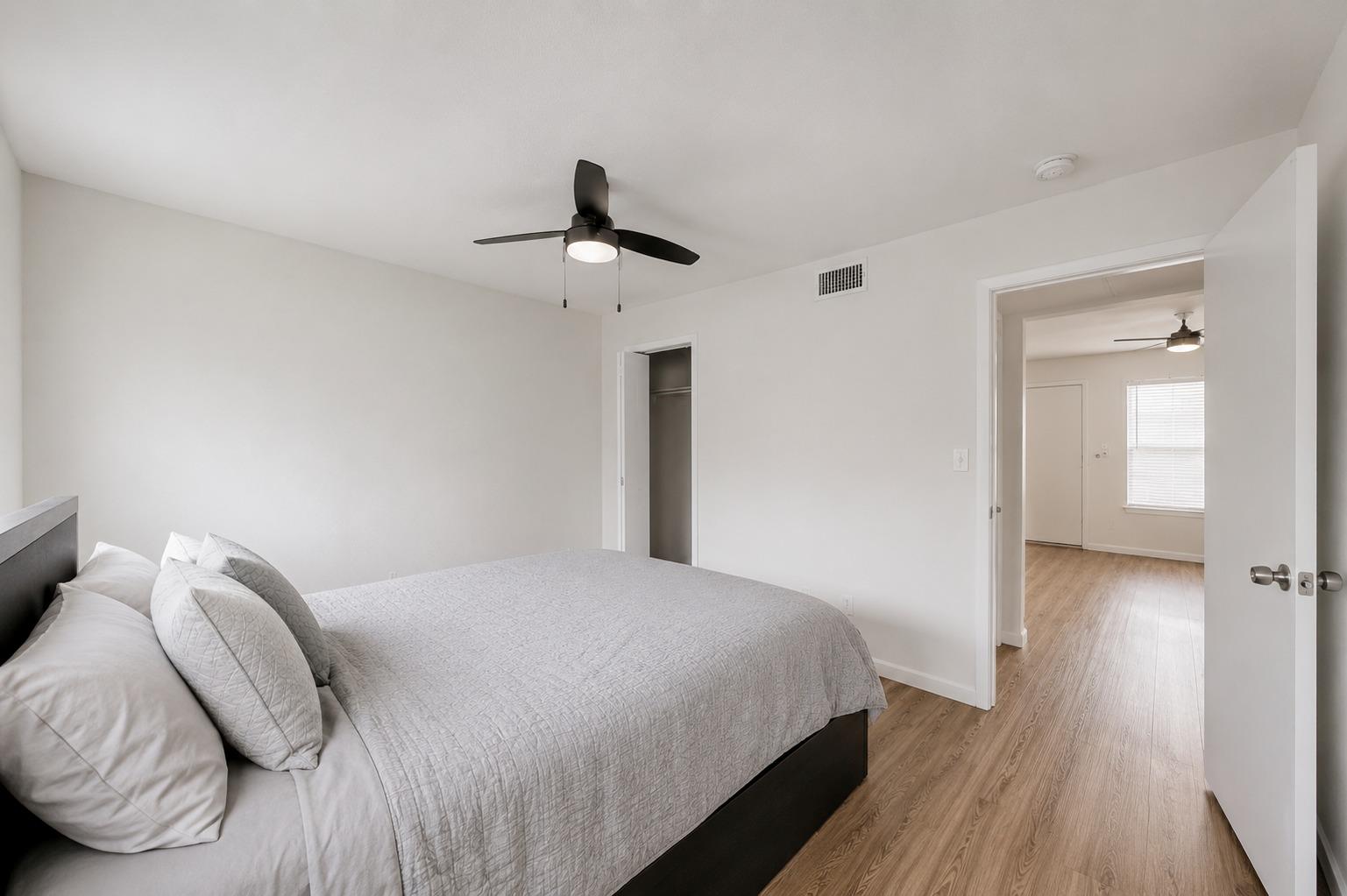2207 Leon St # 104, Austin, TX 78705