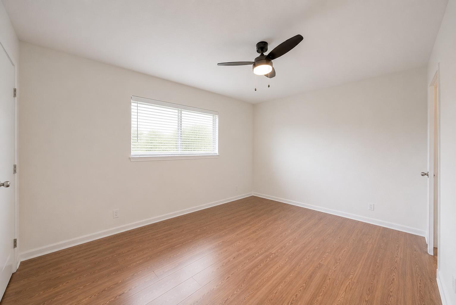 2207 Leon St # 104, Austin, TX 78705