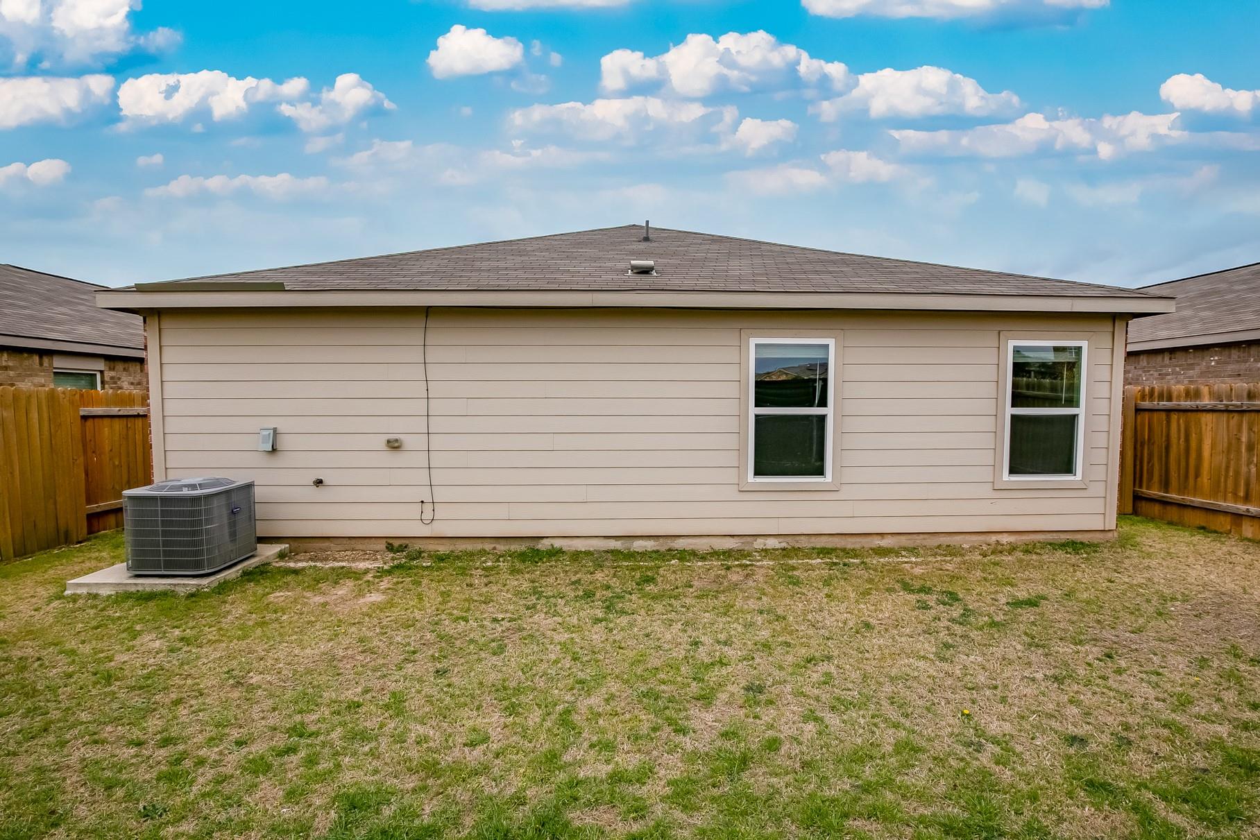 149 Proclamation Ave, Liberty Hill, TX 78642