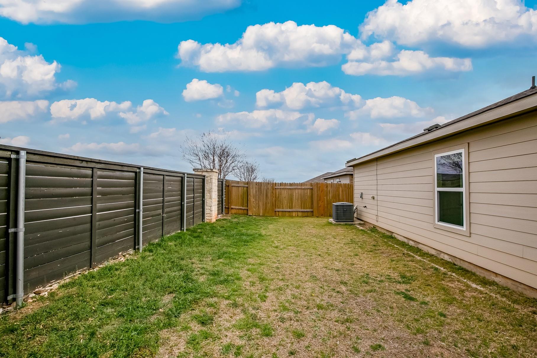 149 Proclamation Ave, Liberty Hill, TX 78642
