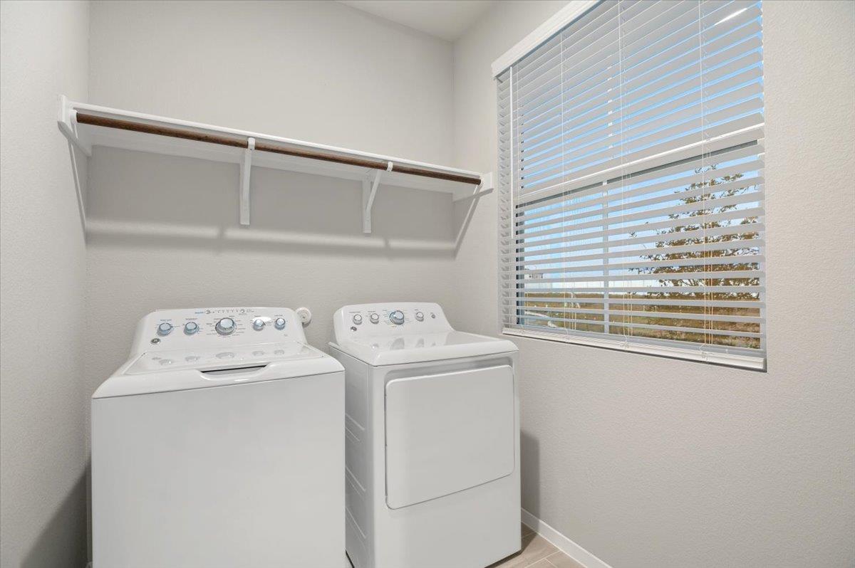107 Tillage Rd, Elgin, TX 78621