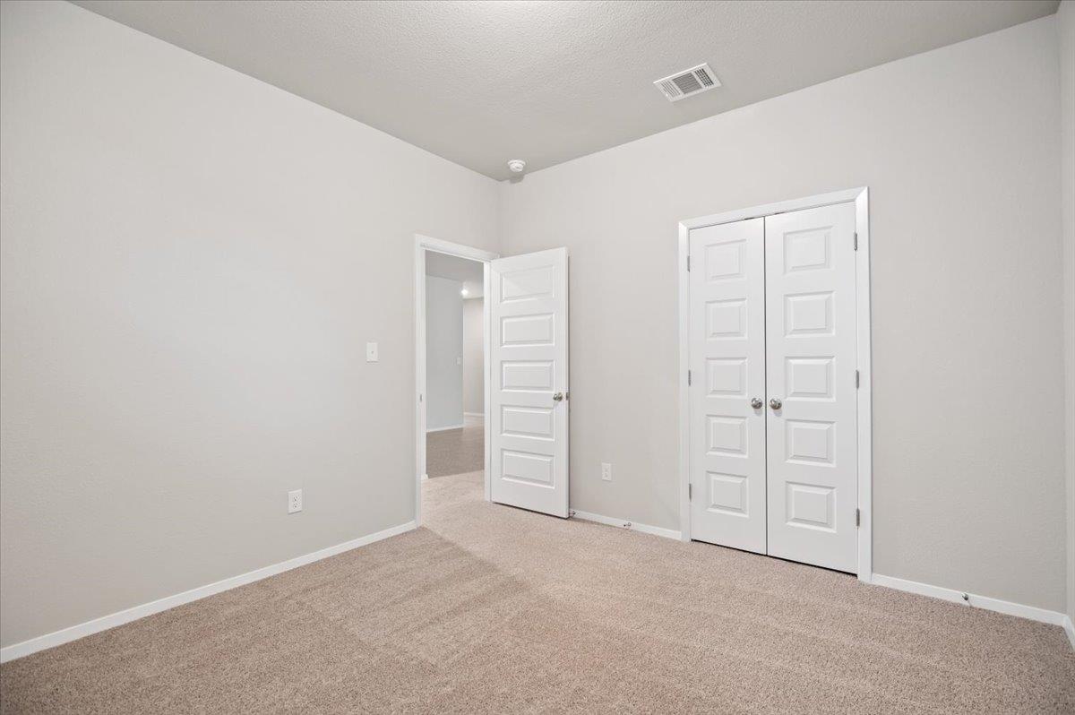107 Tillage Rd, Elgin, TX 78621