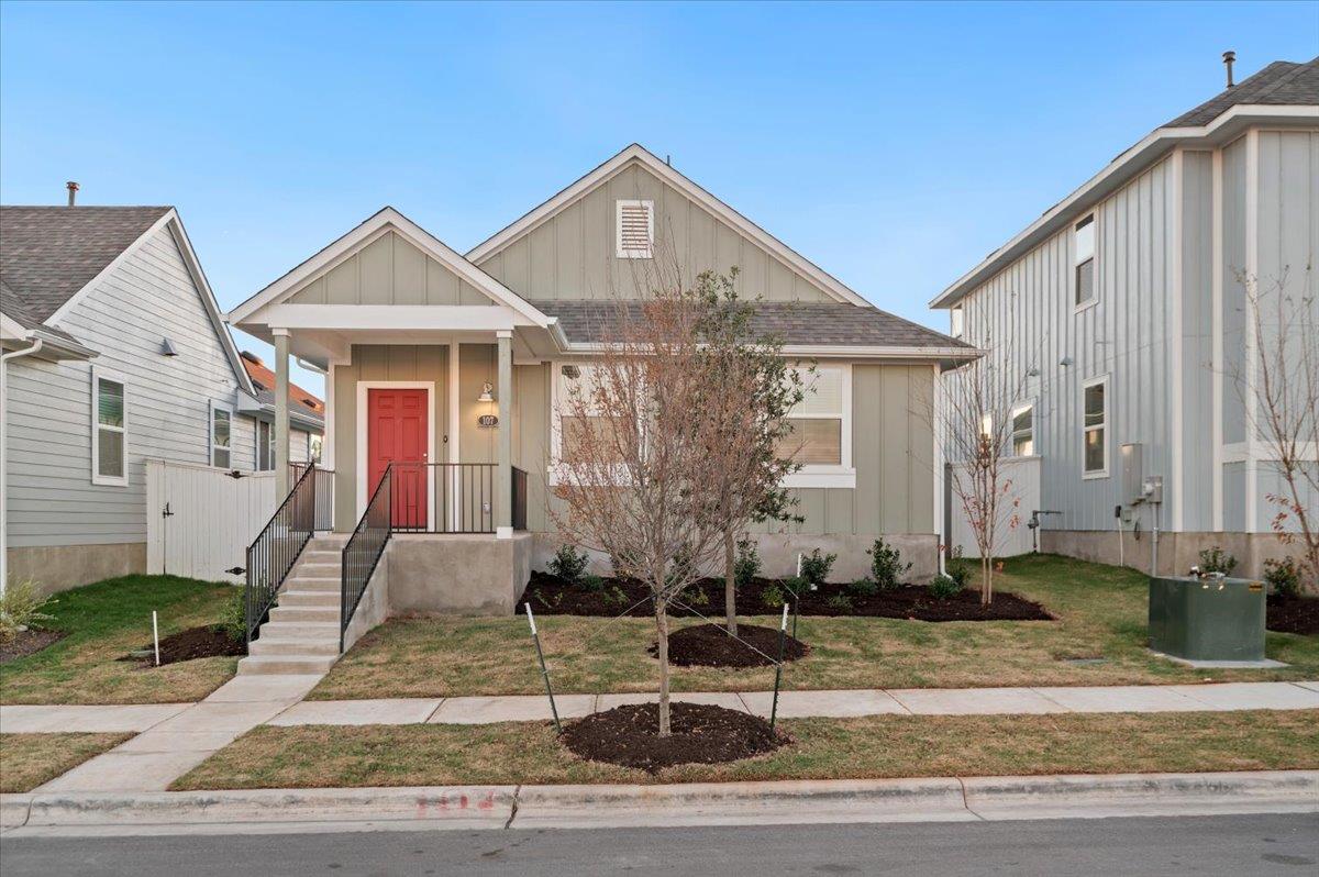 107 Tillage Rd, Elgin, TX 78621