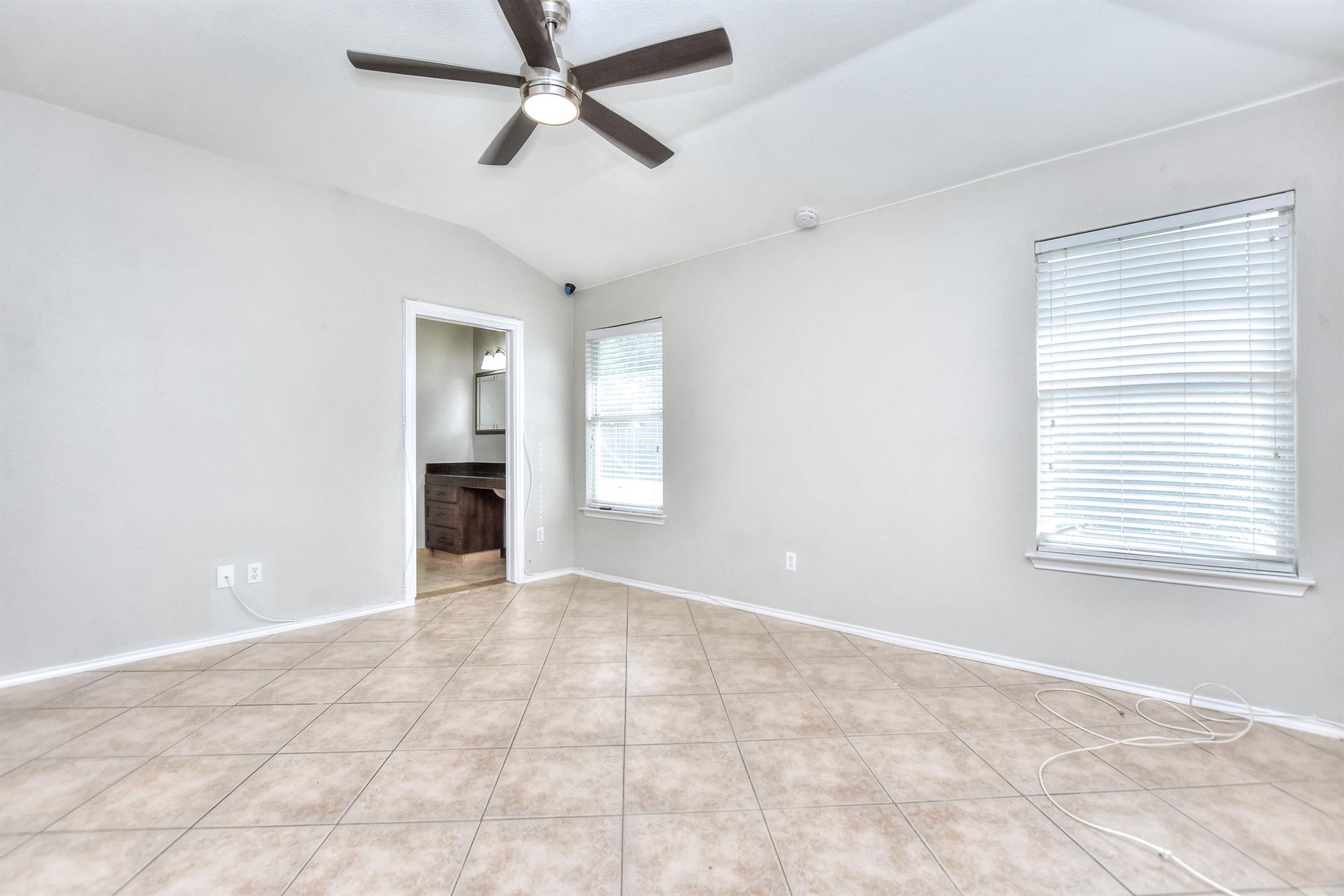 1509 Cora Marie Dr, Pflugerville, TX 78660