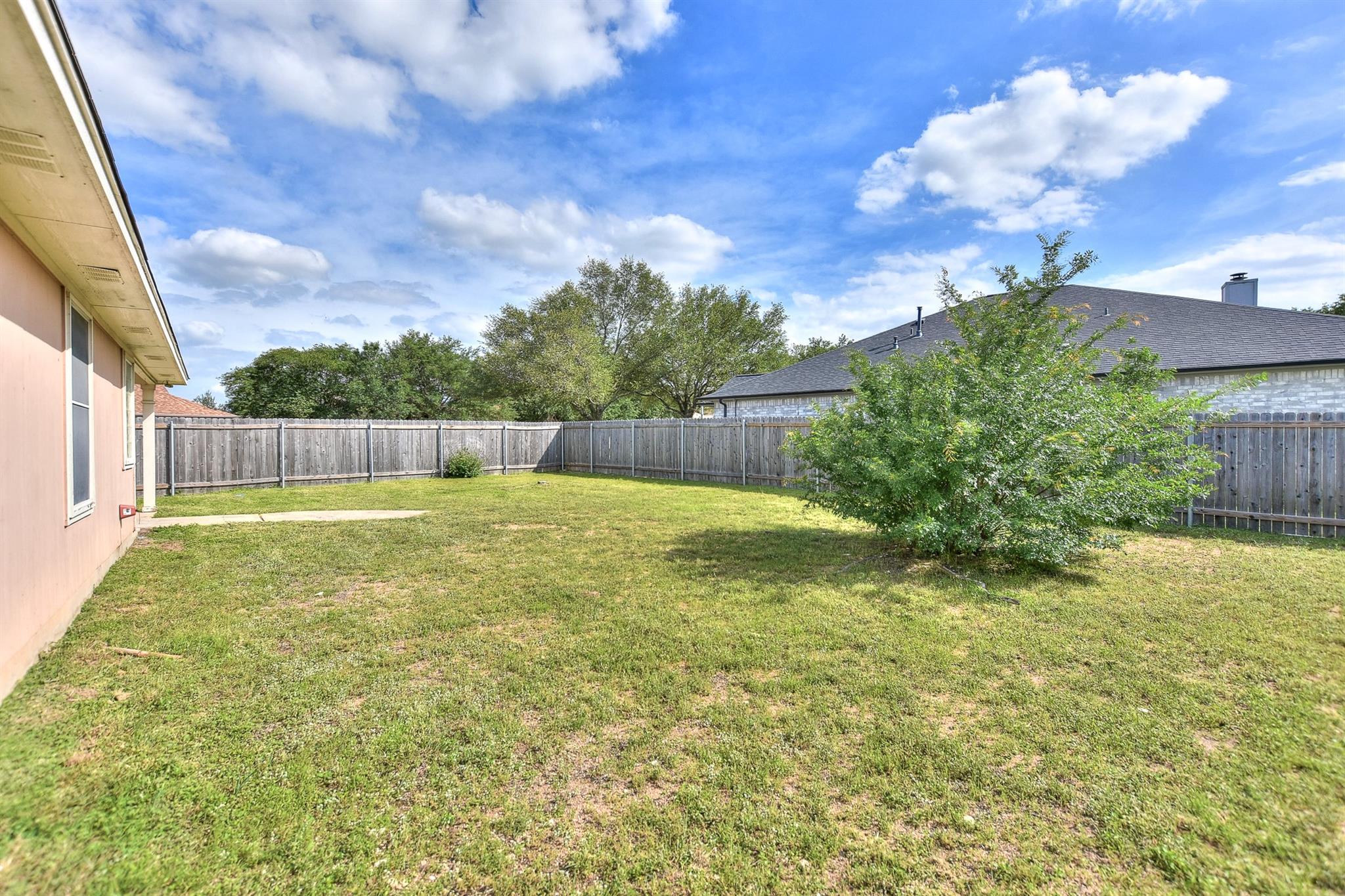 1509 Cora Marie Dr, Pflugerville, TX 78660