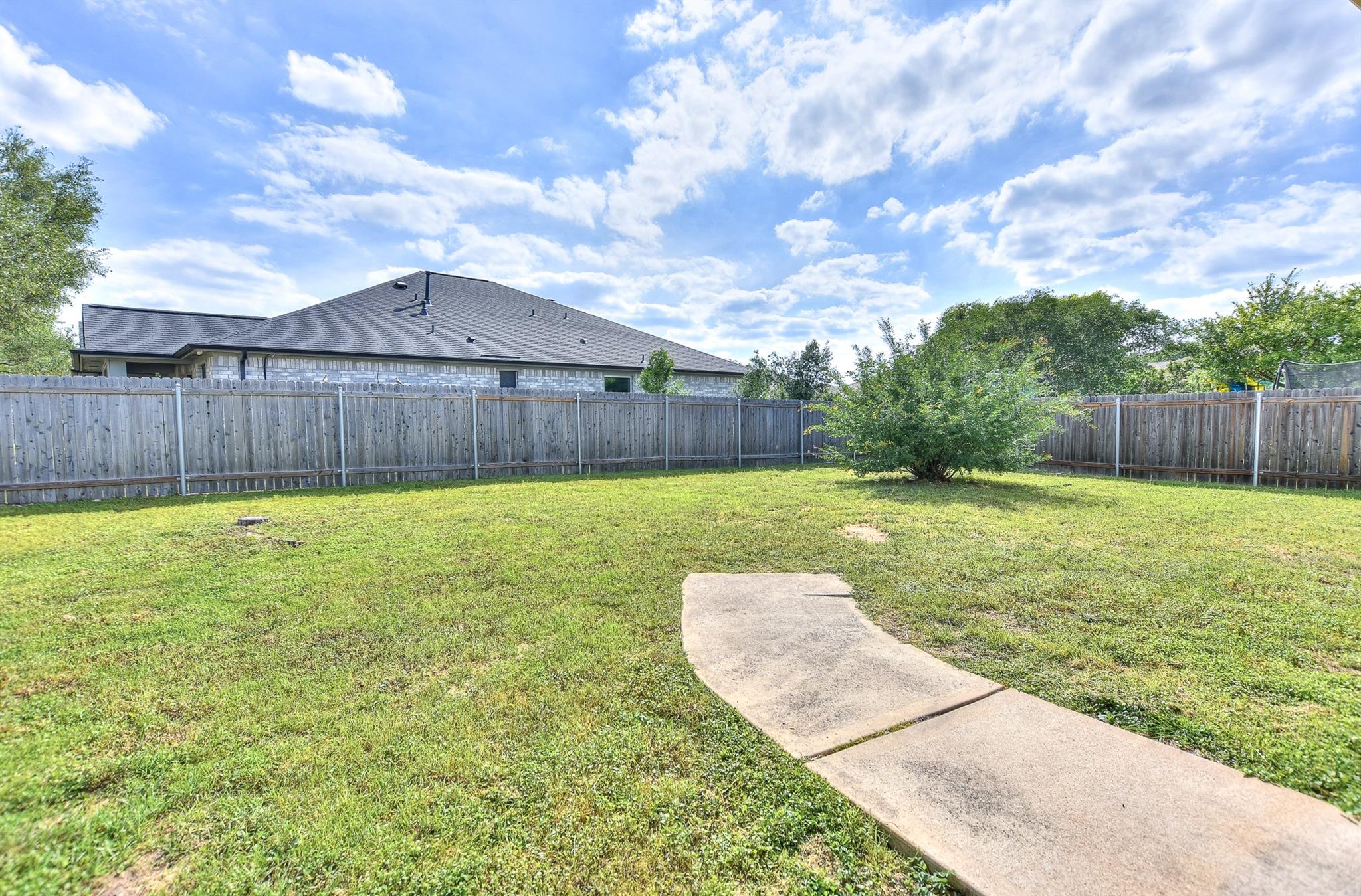 1509 Cora Marie Dr, Pflugerville, TX 78660