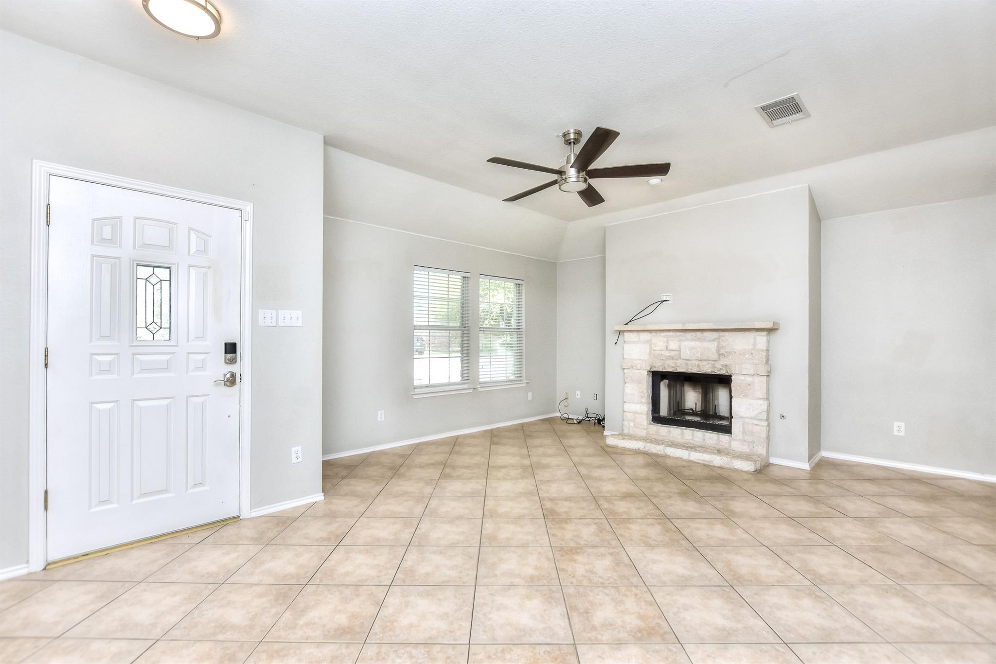 1509 Cora Marie Dr, Pflugerville, TX 78660