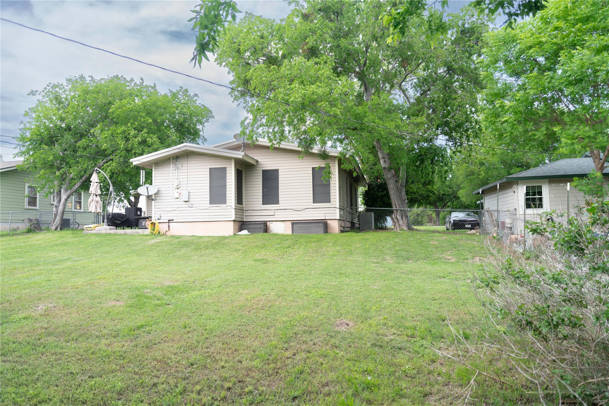 1120 Nix Rd, Lampasas, TX 76550