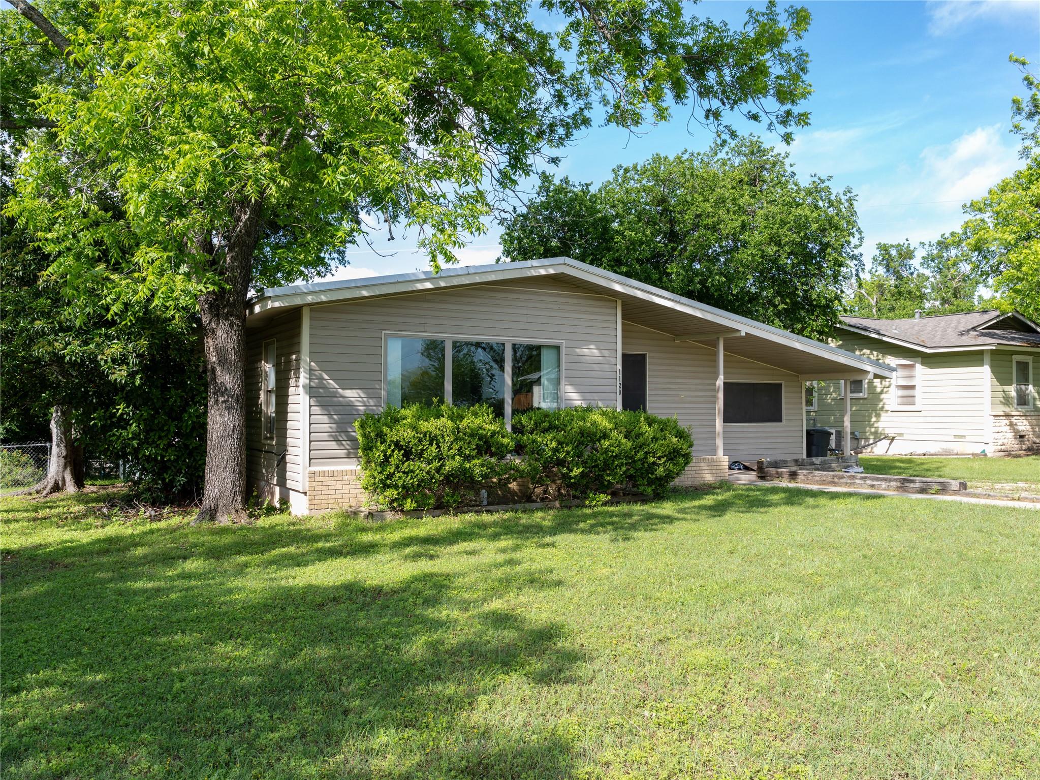 1120 Nix Rd, Lampasas, TX 76550