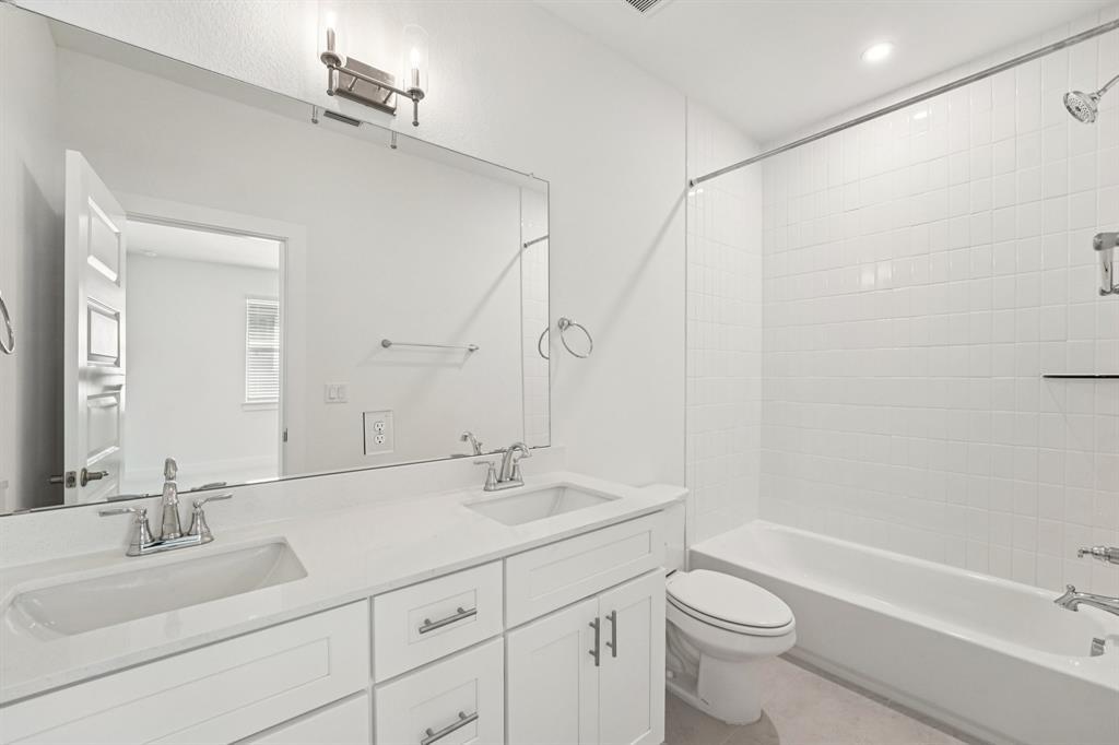 200 W 56th St # 8101, Austin, TX 78751