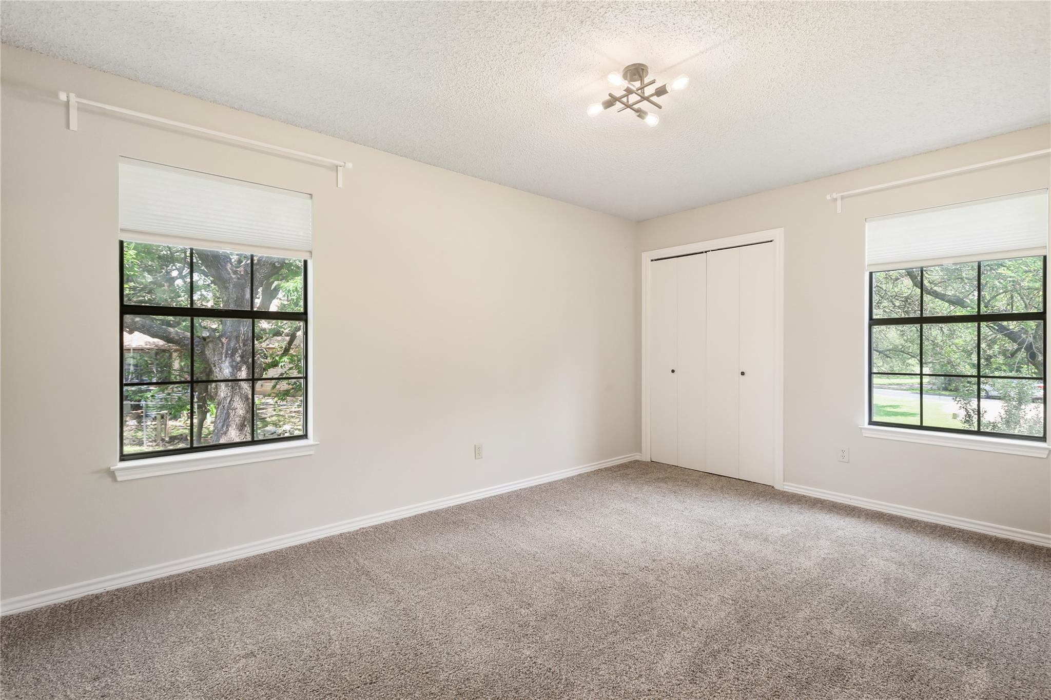 402 Post Oak Ln, Georgetown, TX 78628