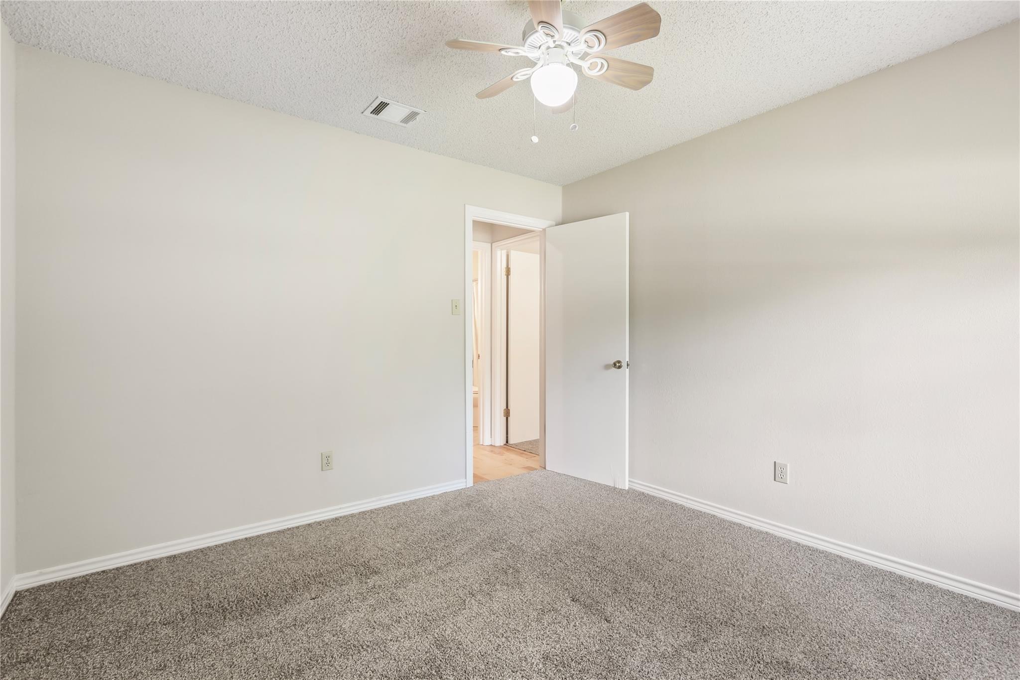 402 Post Oak Ln, Georgetown, TX 78628