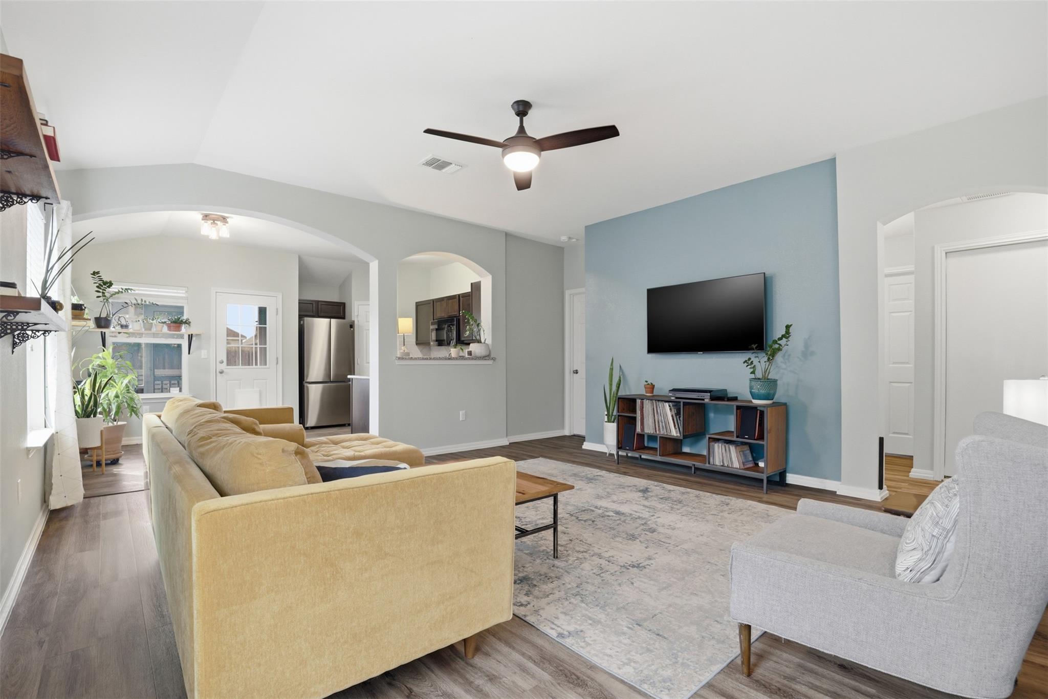 13804 Sierra Wind Ln, Elgin, TX 78621