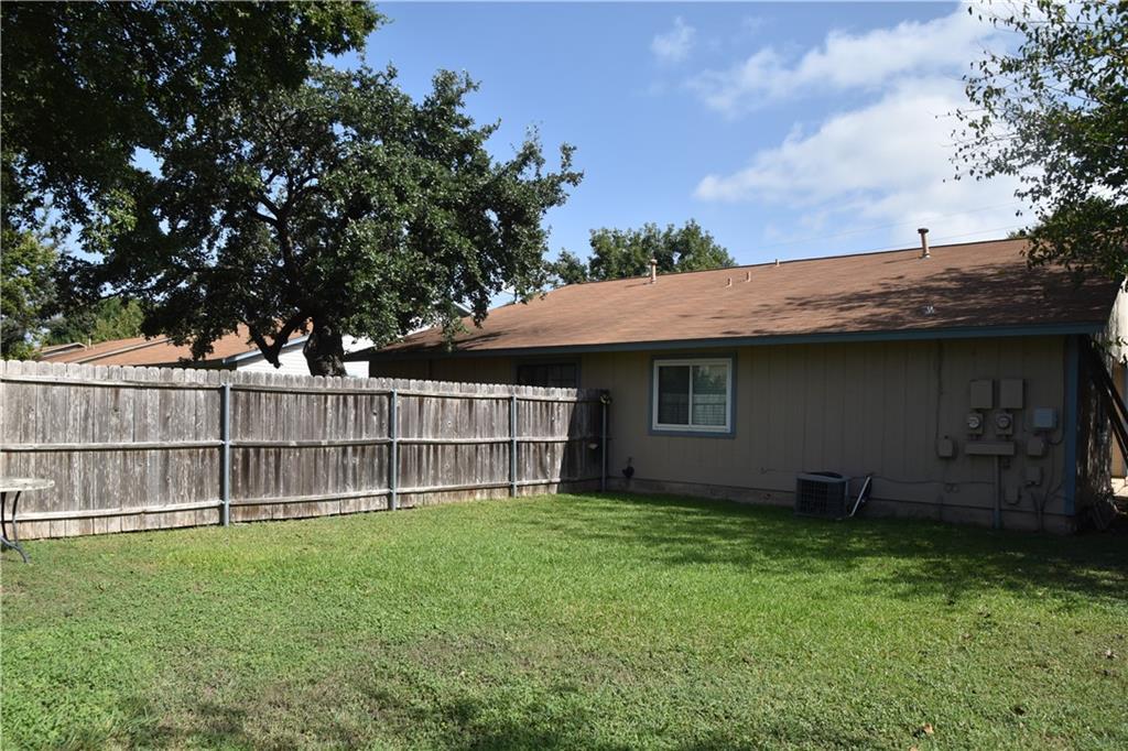 12210 B Dundee Dr # B, Austin, TX 78759
