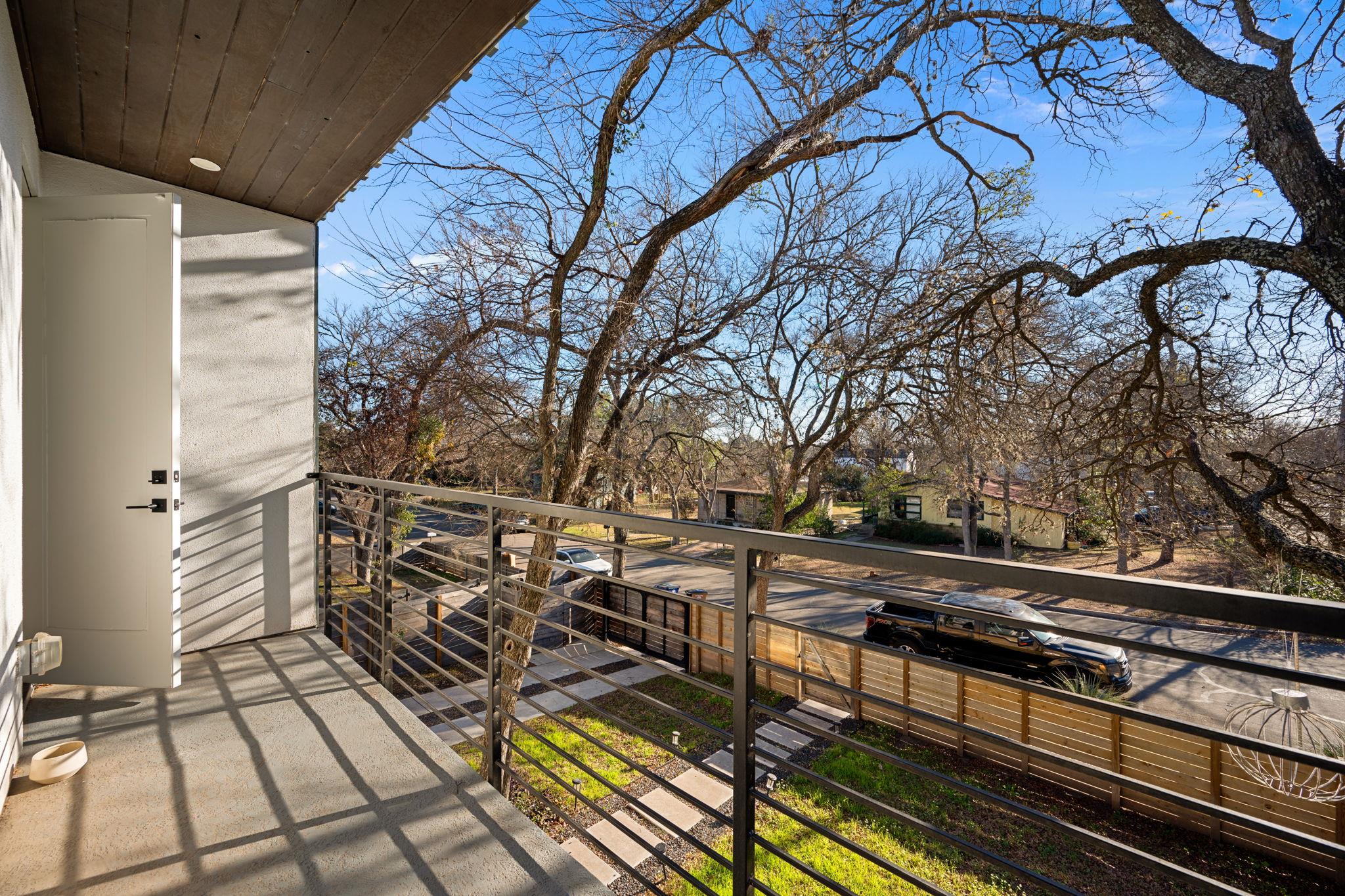 910 Nalide St # B, Austin, TX 78745