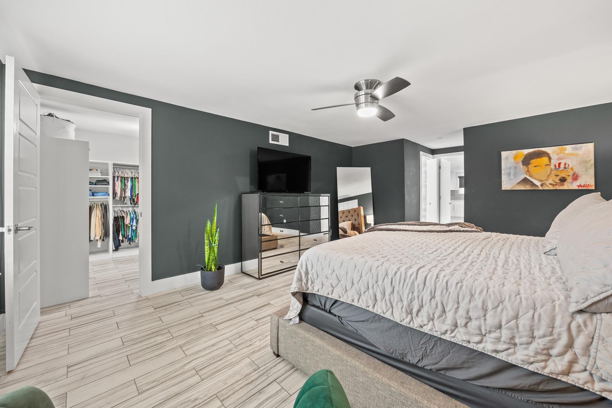 706 W Crestland Dr, Austin, TX 78752