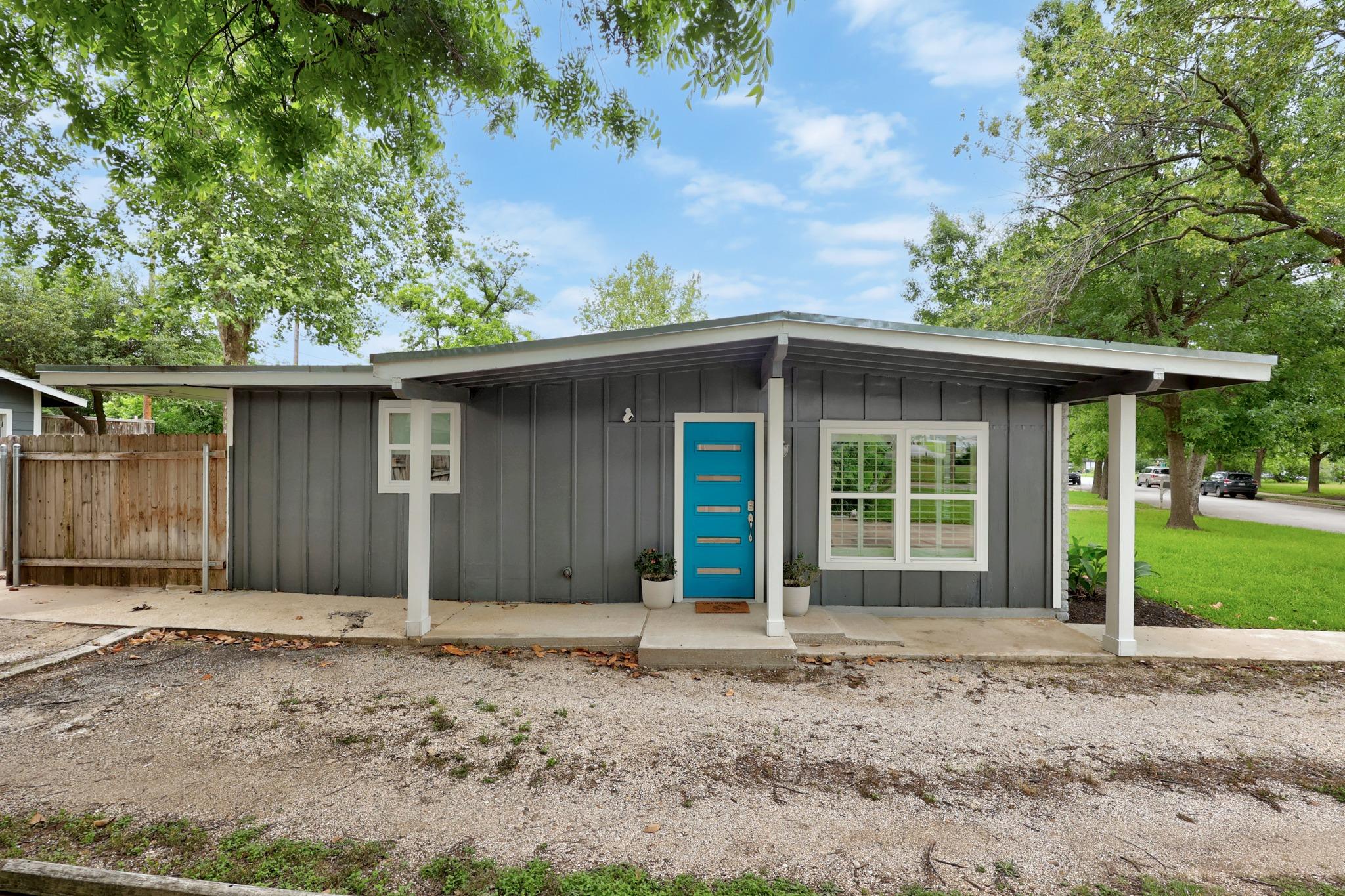 706 W Crestland Dr, Austin, TX 78752