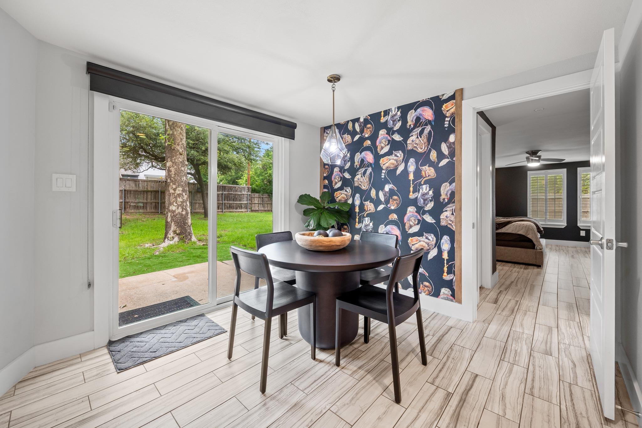 706 W Crestland Dr, Austin, TX 78752