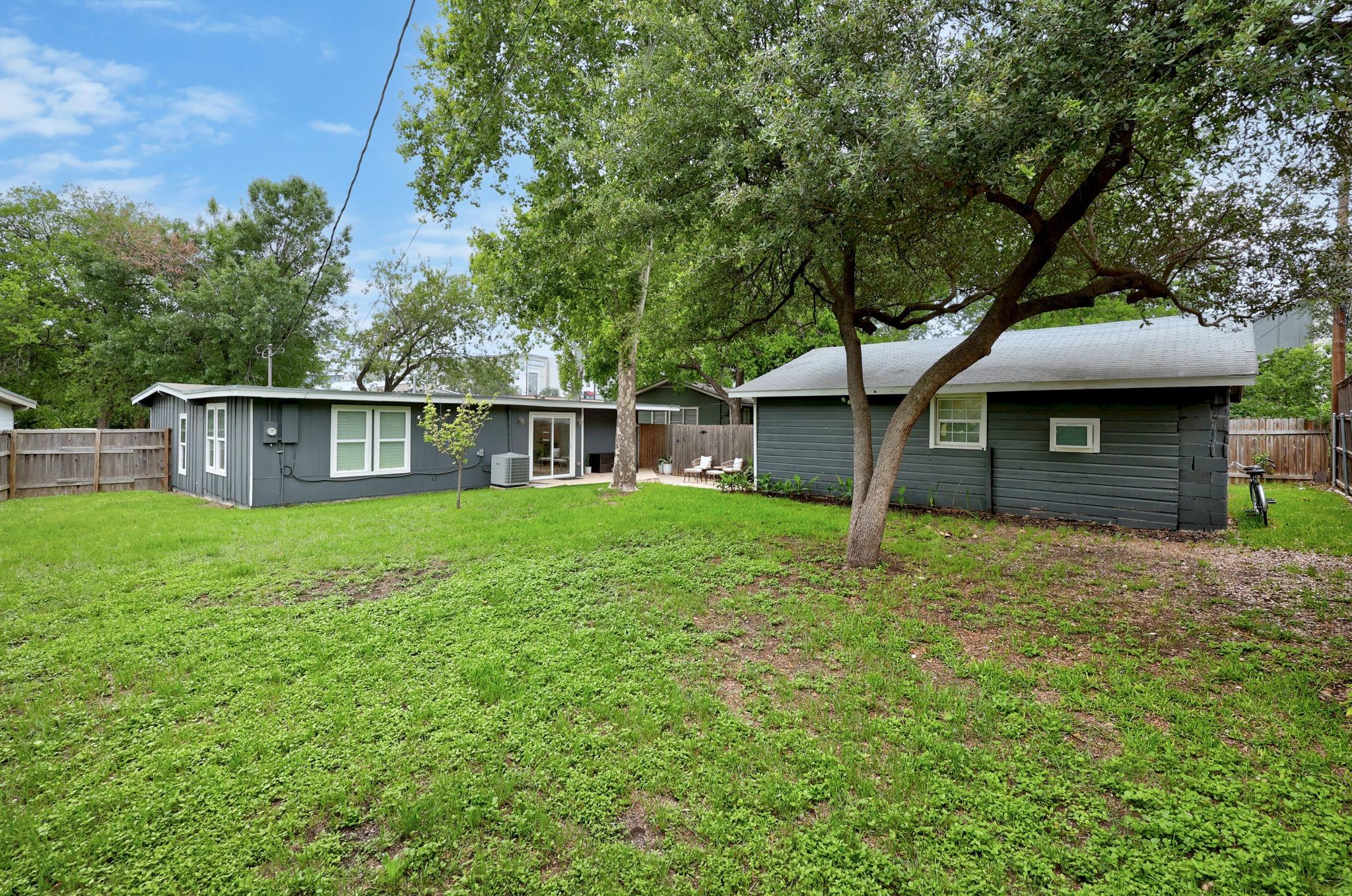 706 W Crestland Dr, Austin, TX 78752