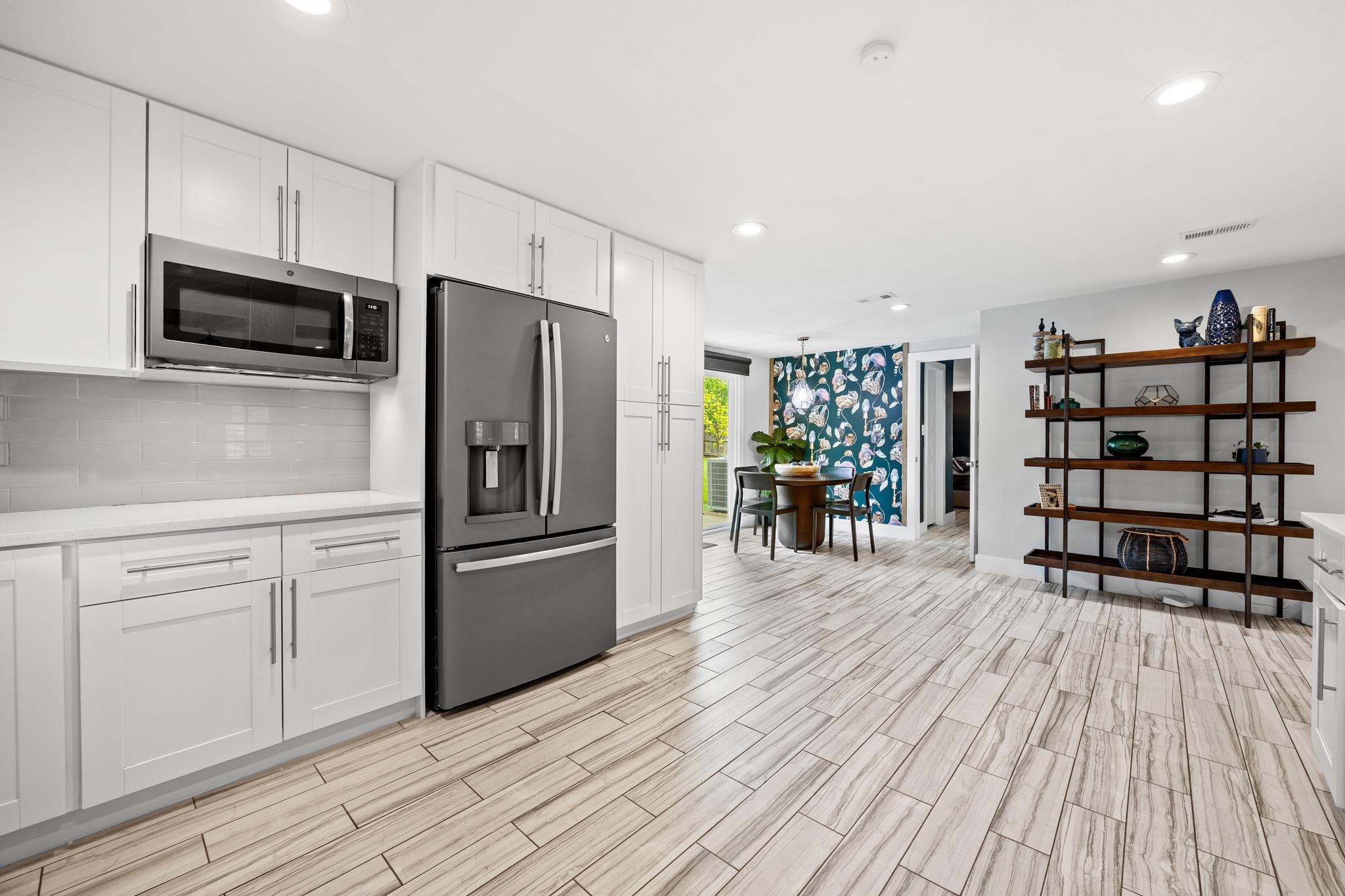 706 W Crestland Dr, Austin, TX 78752