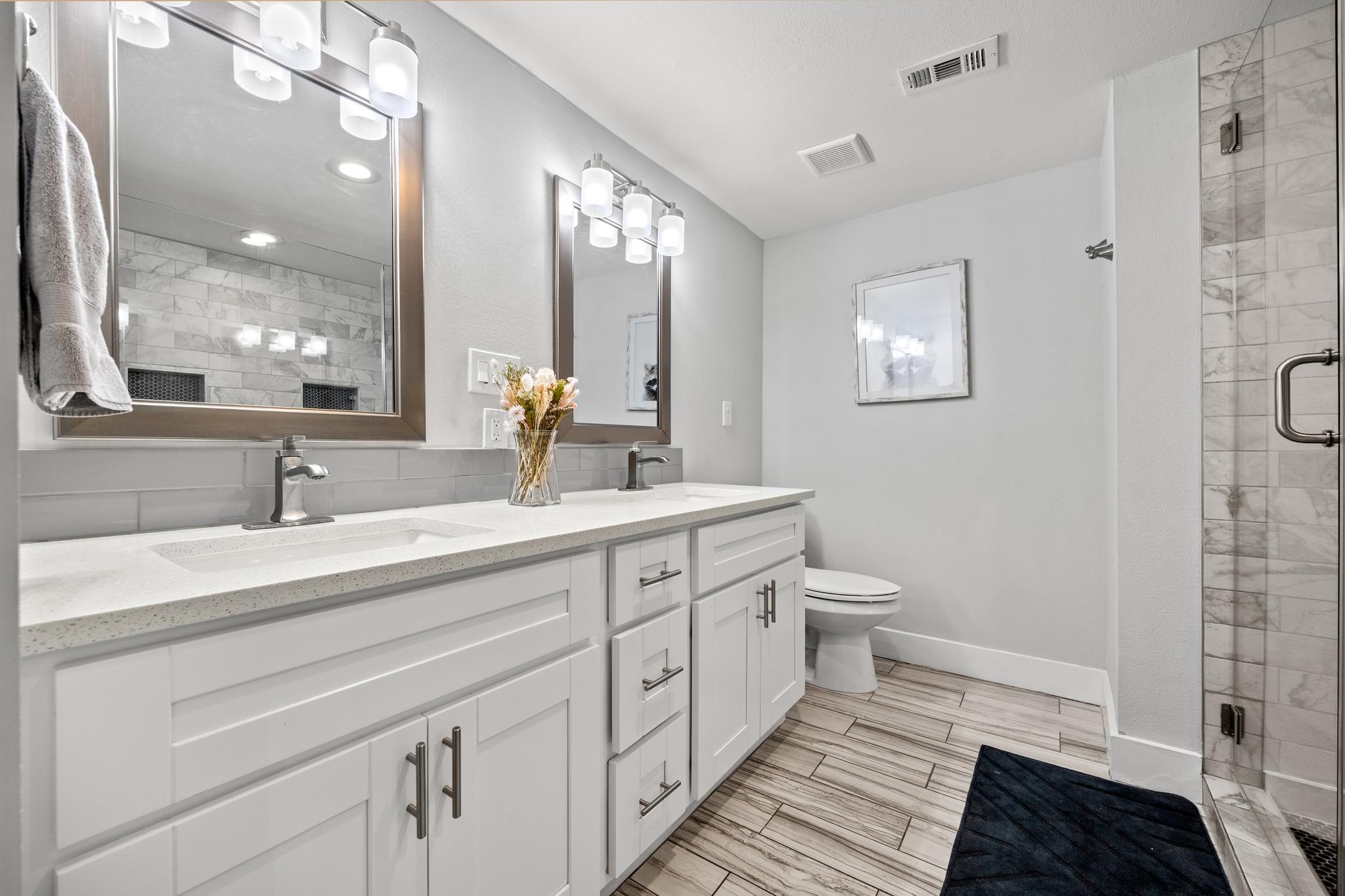 706 W Crestland Dr, Austin, TX 78752