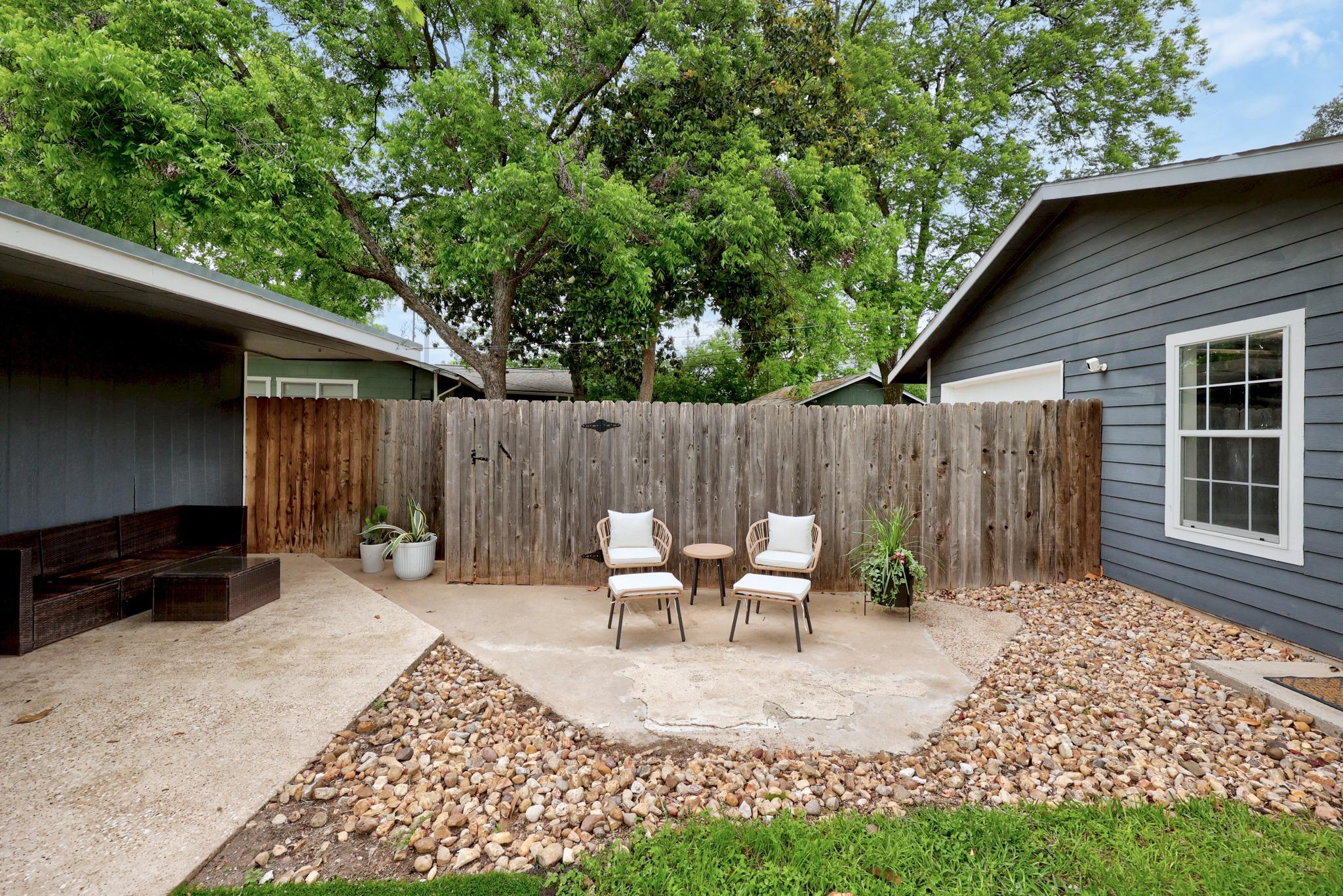 706 W Crestland Dr, Austin, TX 78752