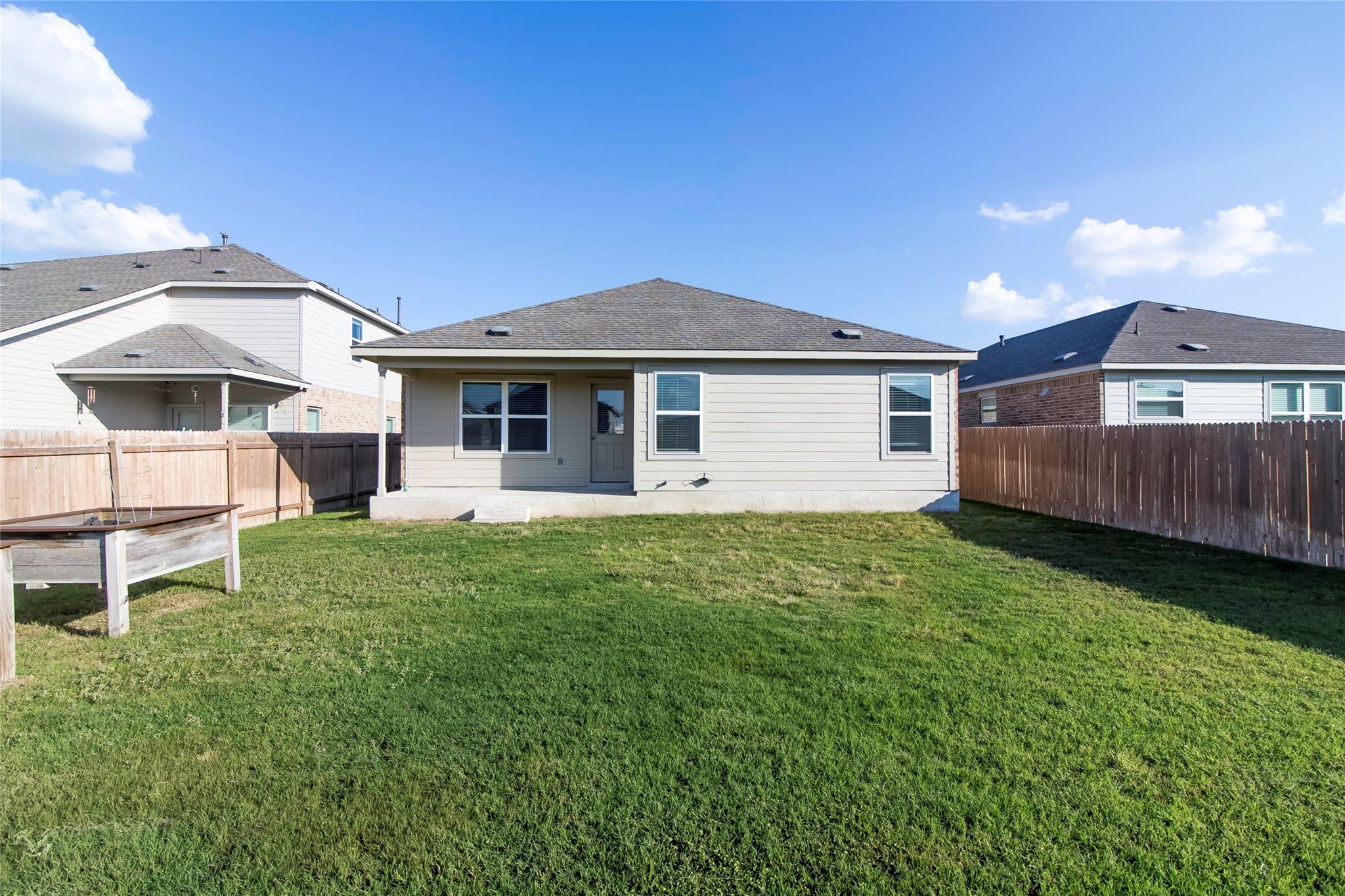 1209 Nokota Bnd, Georgetown, TX 78626