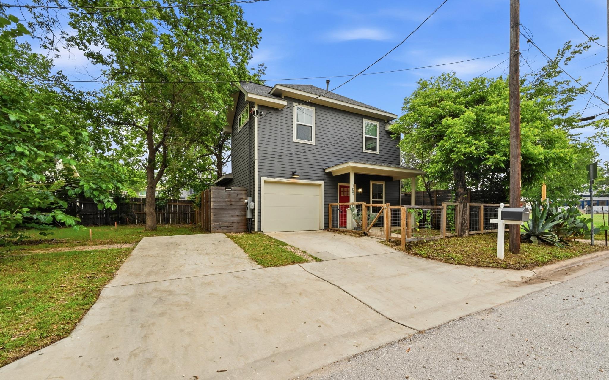 105 Elkhart St # 3, Austin, TX 78702