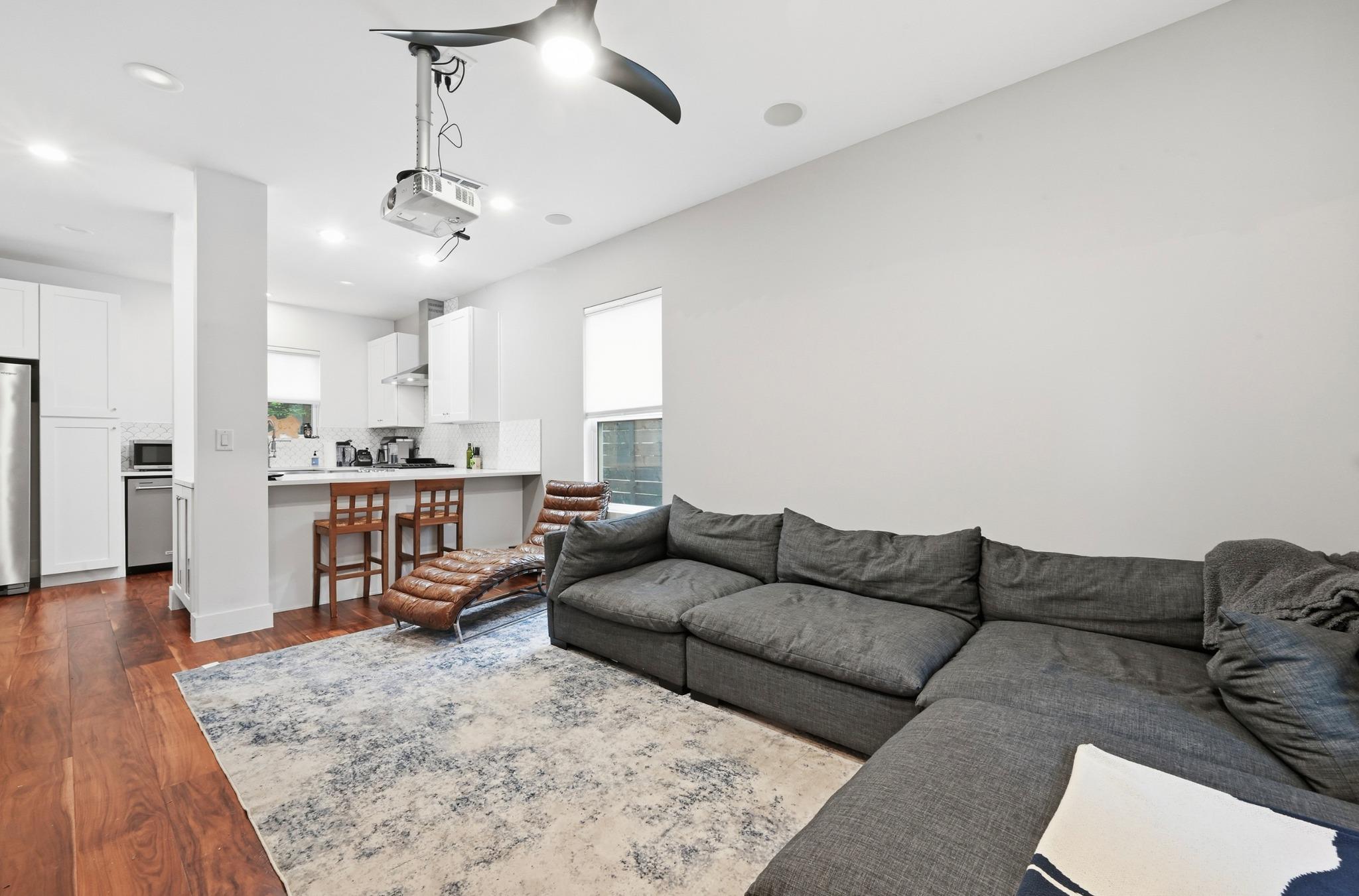 105 Elkhart St # 3, Austin, TX 78702