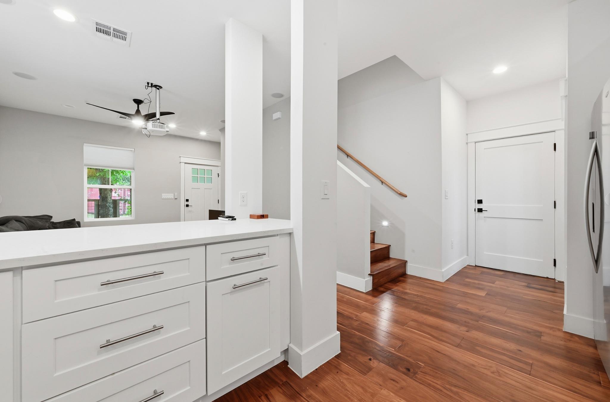 105 Elkhart St # 3, Austin, TX 78702