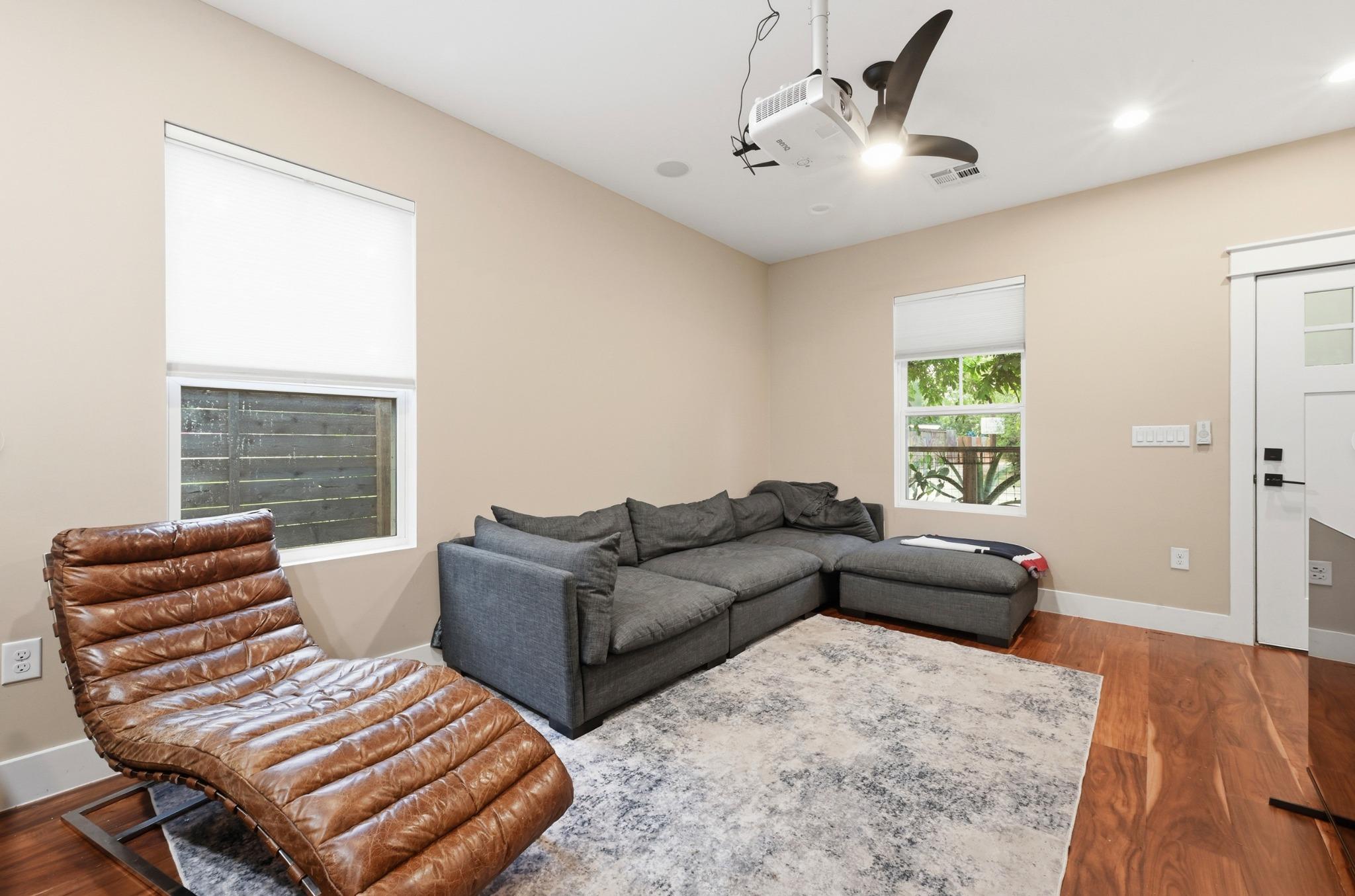 105 Elkhart St # 3, Austin, TX 78702