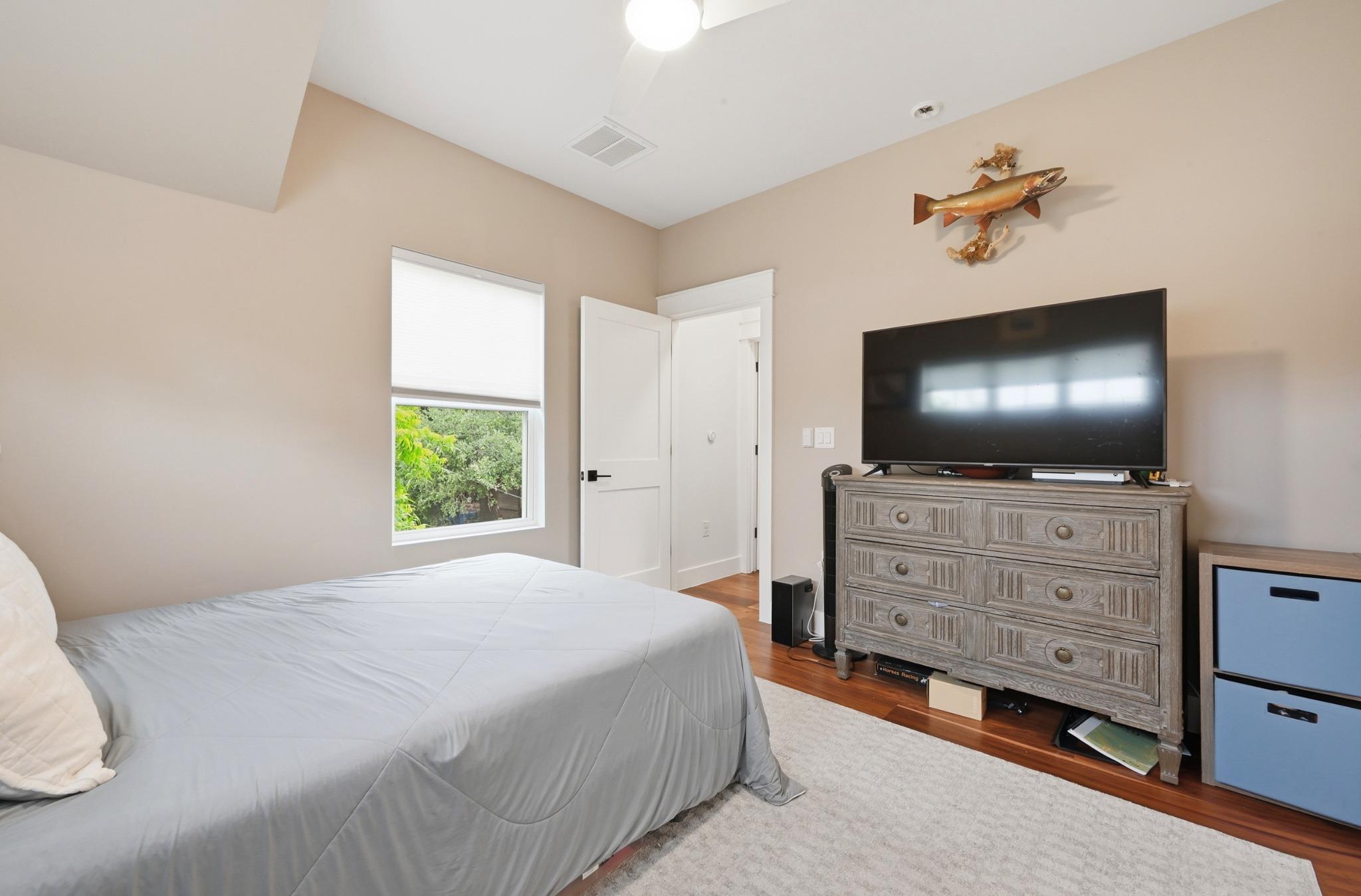 105 Elkhart St # 3, Austin, TX 78702