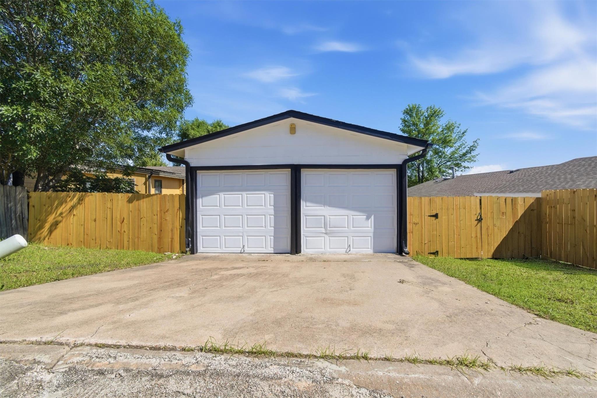 5728 Pinon Vista Dr, Austin, TX 78724