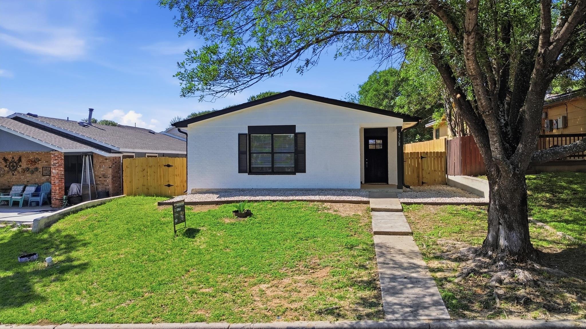 5728 Pinon Vista Dr, Austin, TX 78724