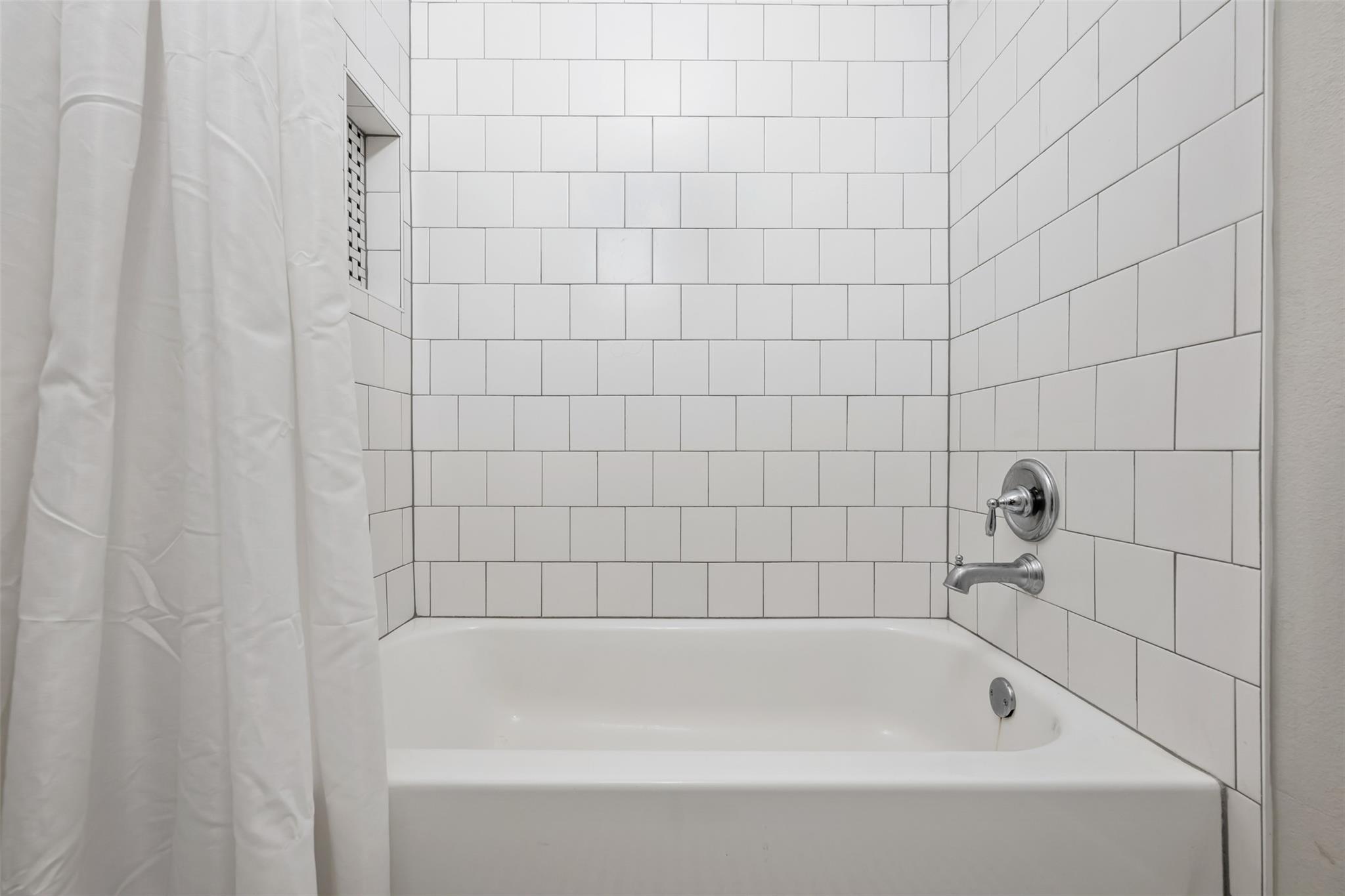 408 W 16th St, Georgetown, TX 78626