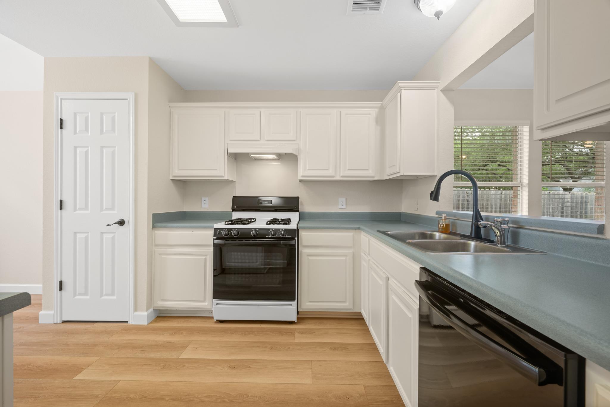 12809 Council Bluff Dr, Austin, TX 78727