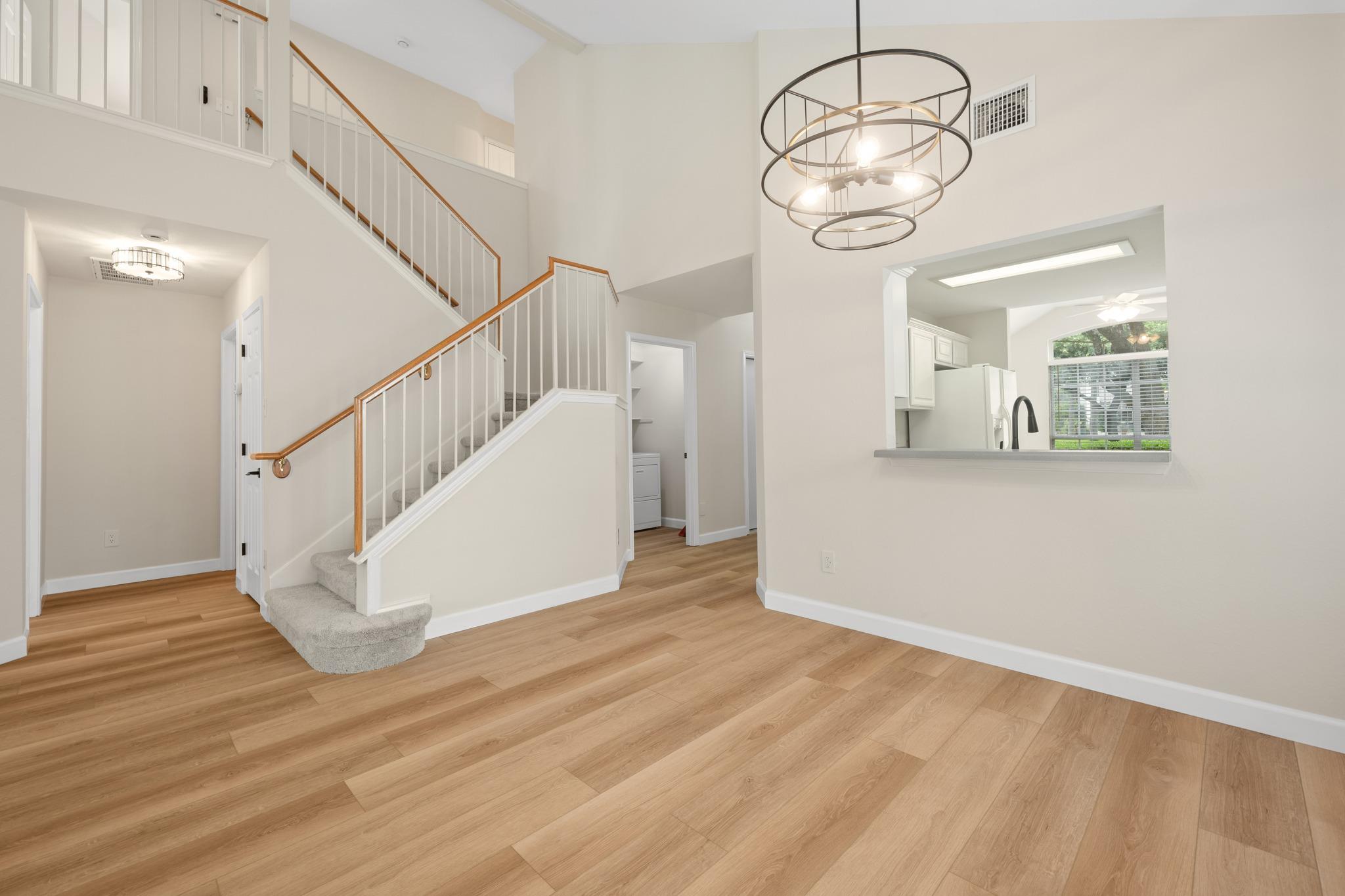 12809 Council Bluff Dr, Austin, TX 78727