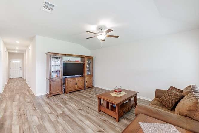 17621 Fairbridge Ln, Manor, TX 78653