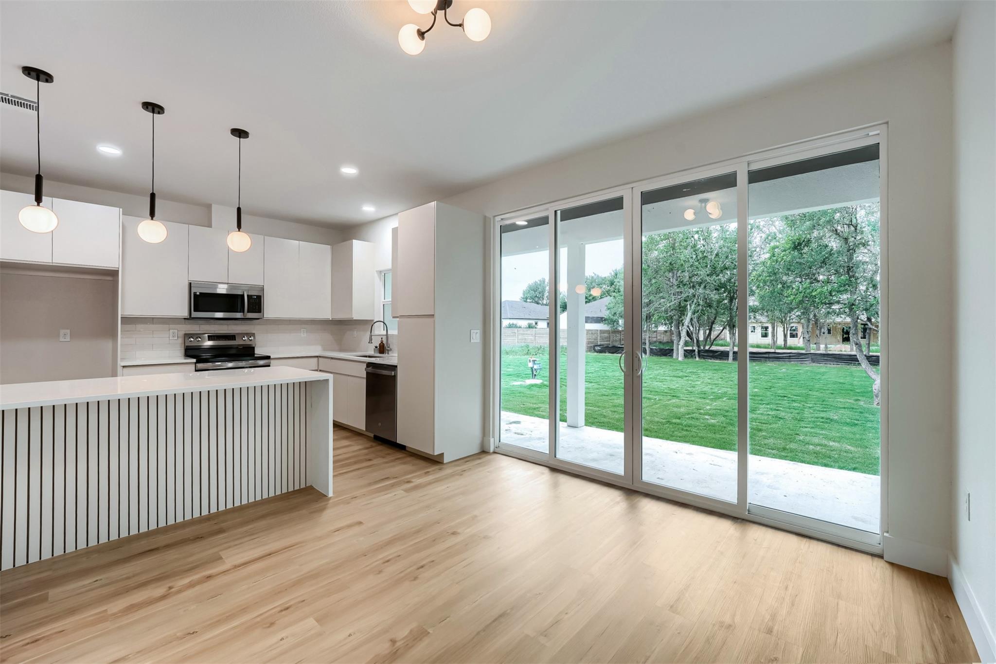 137 E Pauwela Ln, Bastrop, TX 78602