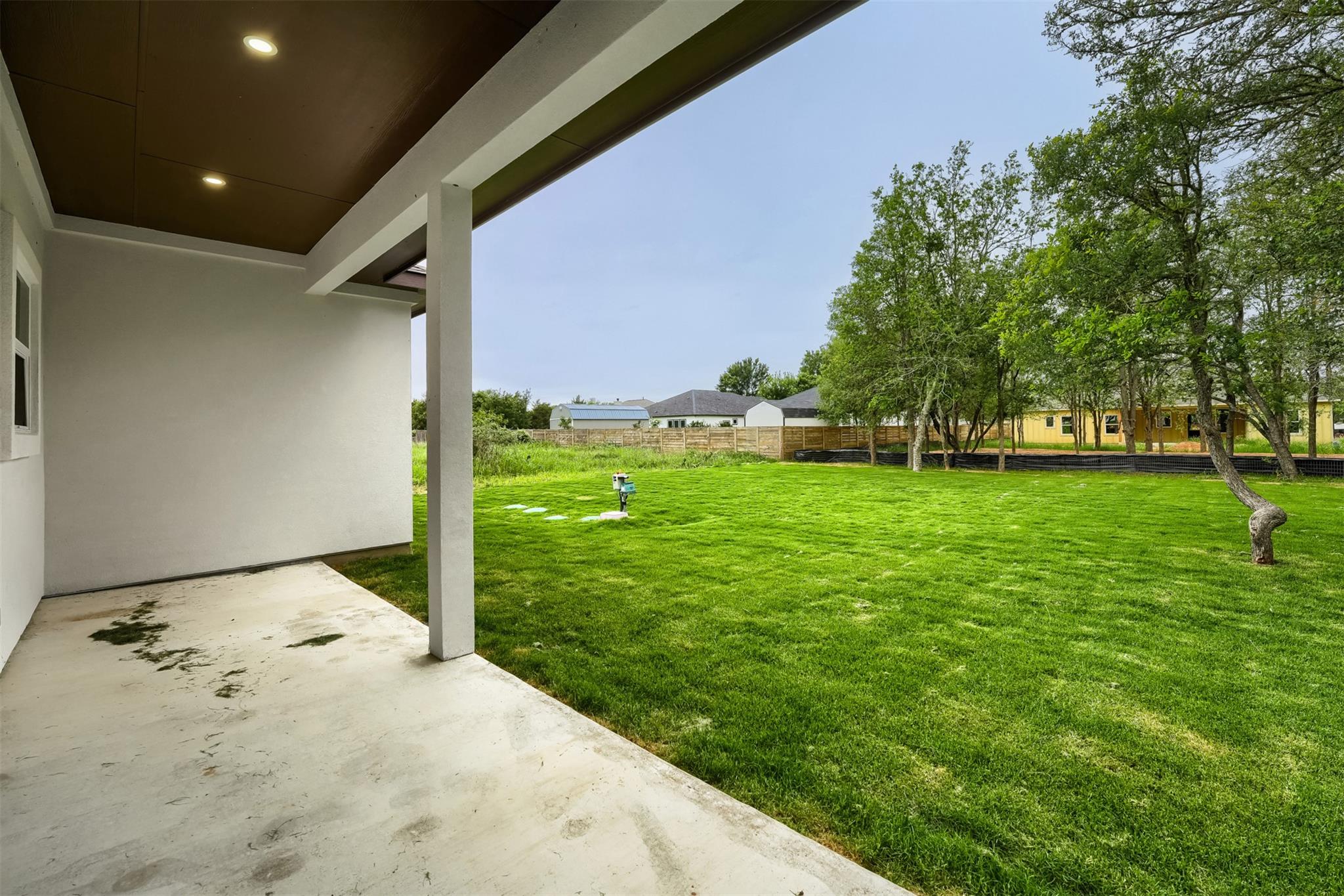 137 E Pauwela Ln, Bastrop, TX 78602