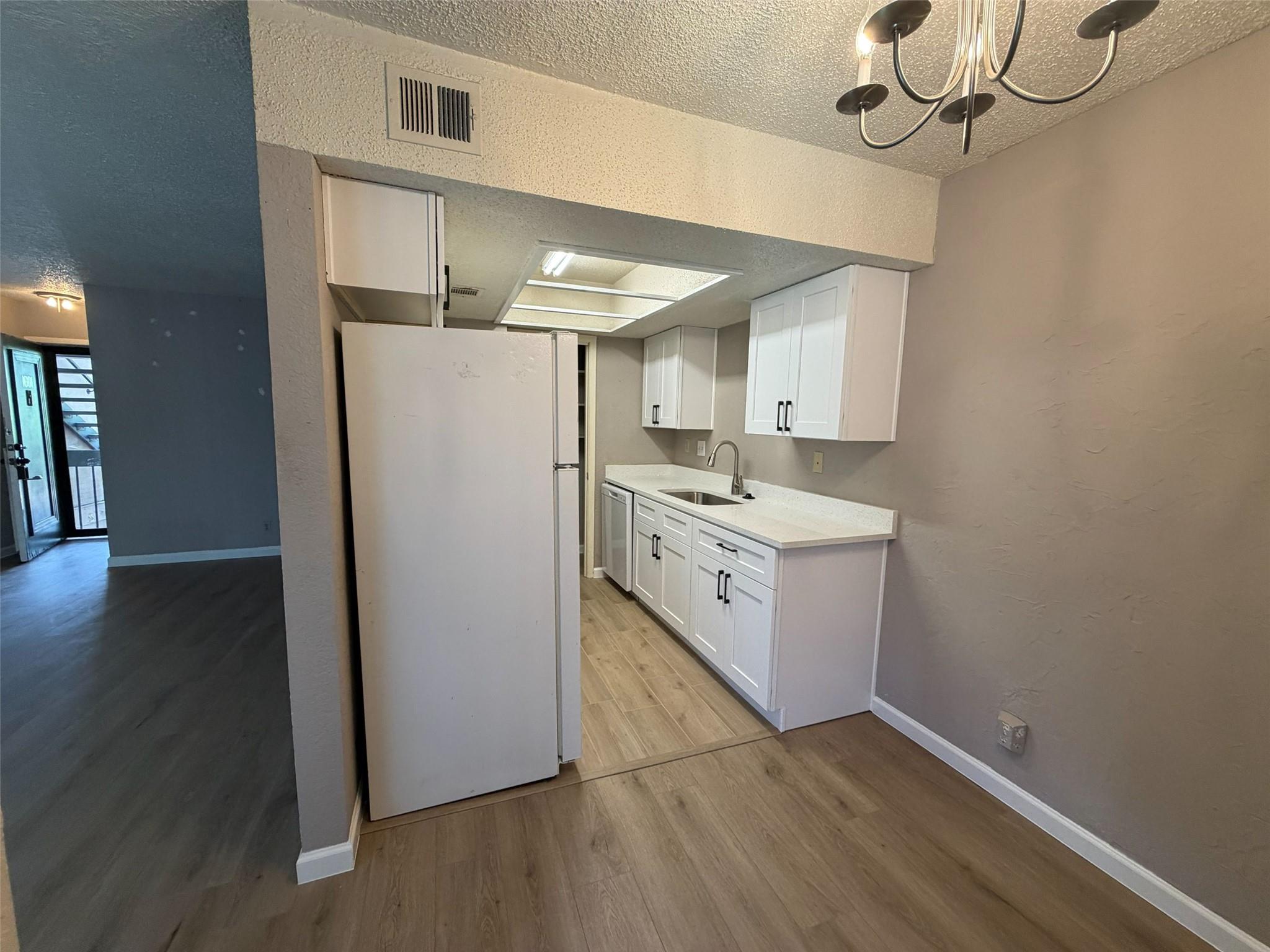 2600 Penny Ln # 204, Austin, TX 78757