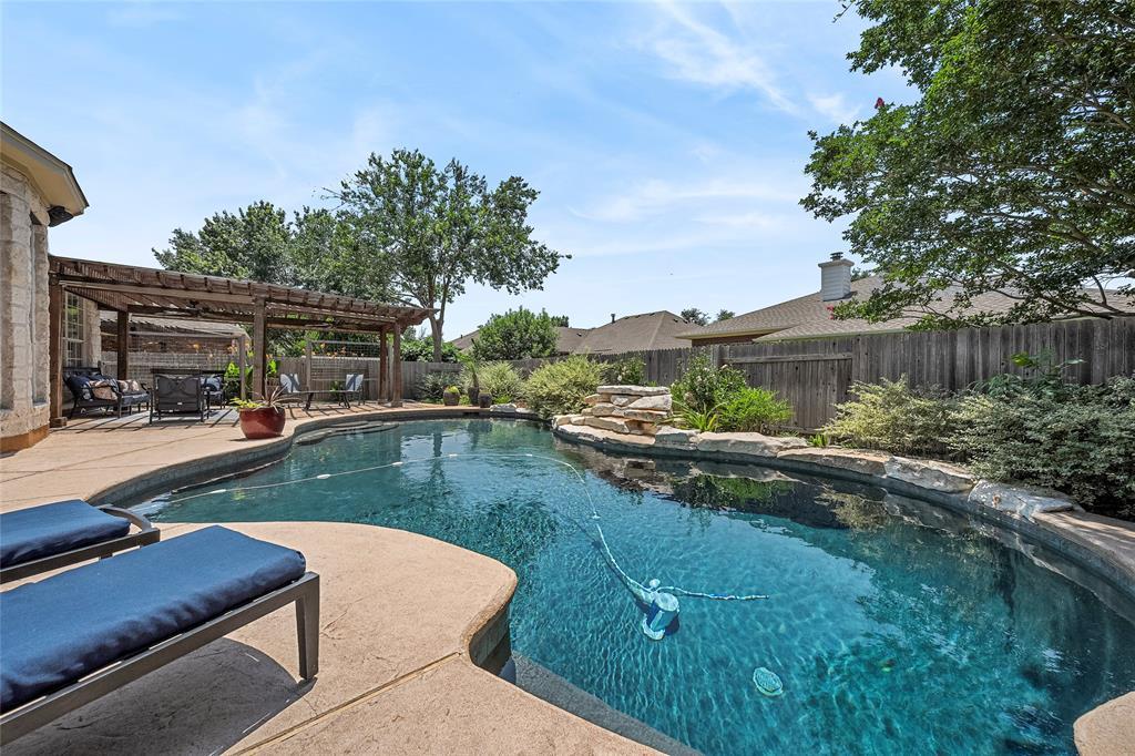 14936 Thatcher Dr, Austin, TX 78717