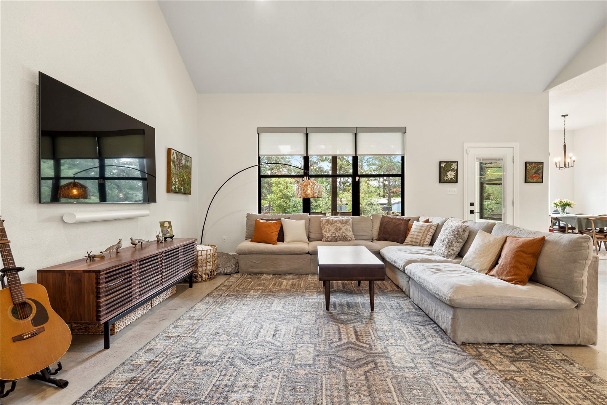 111 Green Grass Ln, Bastrop, TX 78602