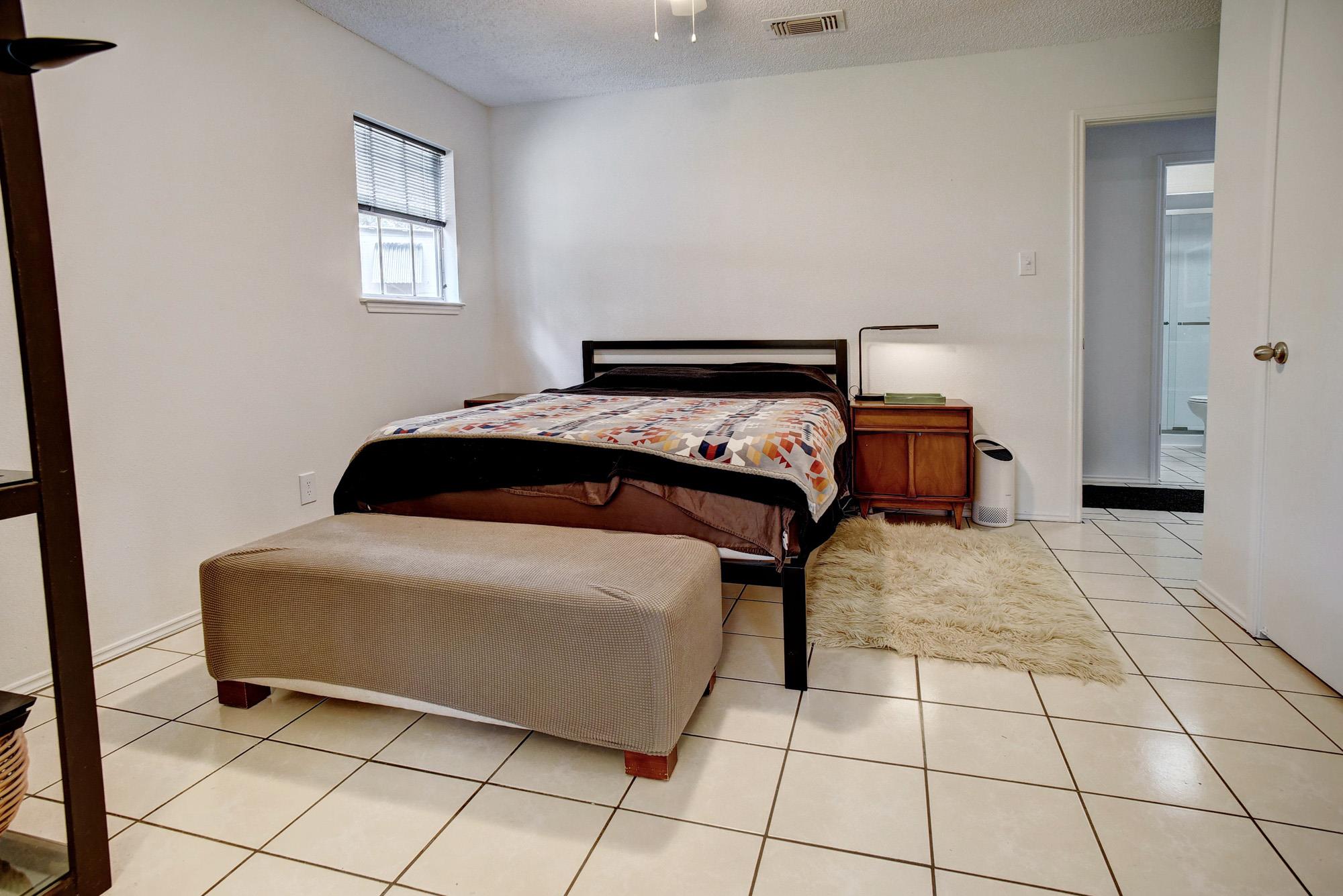121 Pony Grass Ln, Bastrop, TX 78602